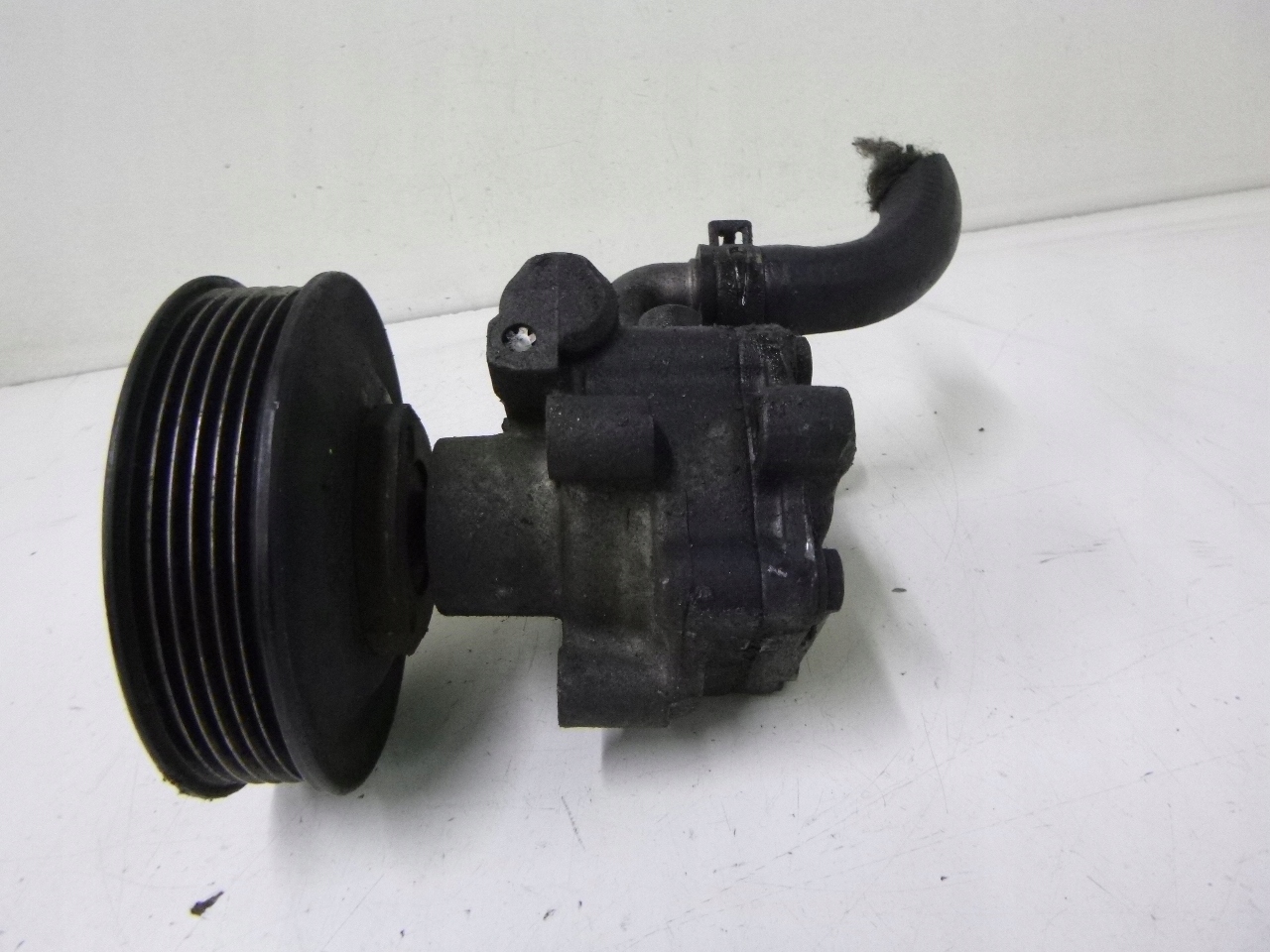 Pompa servosterzo Volkswagen Golf IV 1.4 16v 00r.