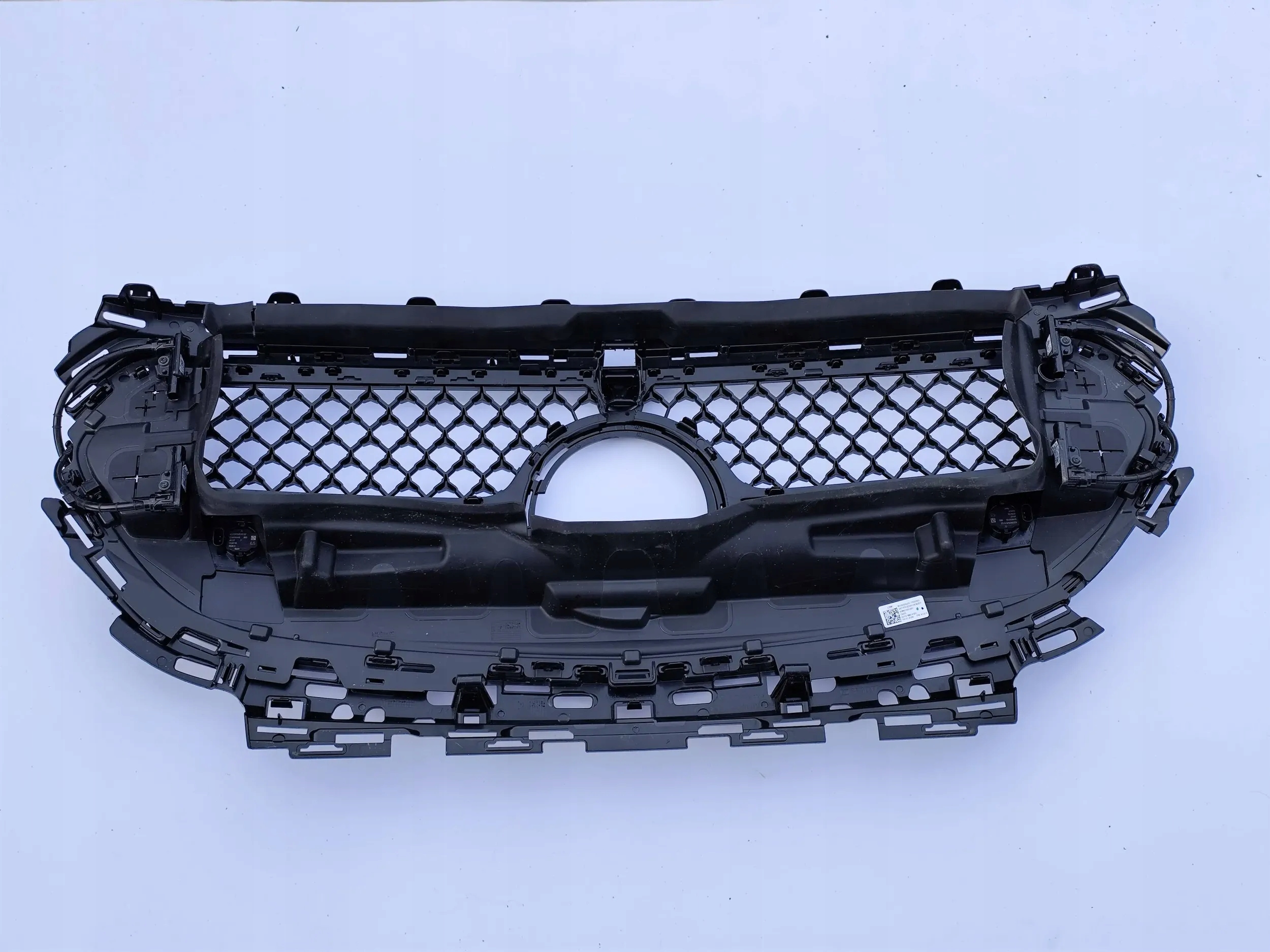 GRILL ATRAPA MERCEDES E-Klas W214 AMG A2148805300 PDC KAMERA RADAR ORYGINAL Numer katalogowy oryginału A2148804501