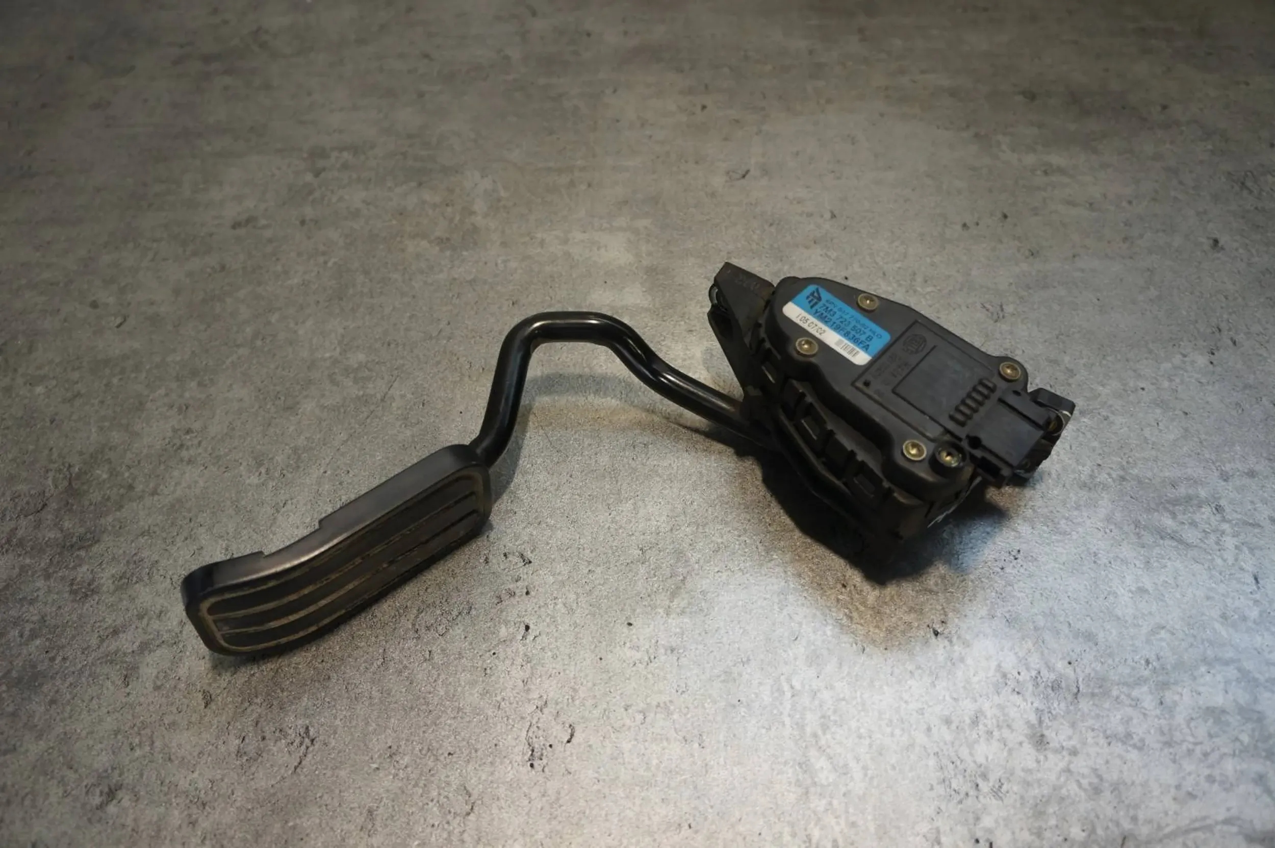 PEDAŁ POTENCJOMETR GAZU PRZYSPIESZENIA SEAT ALHAMBRA MK1 1.9 TDI 7M3723507B