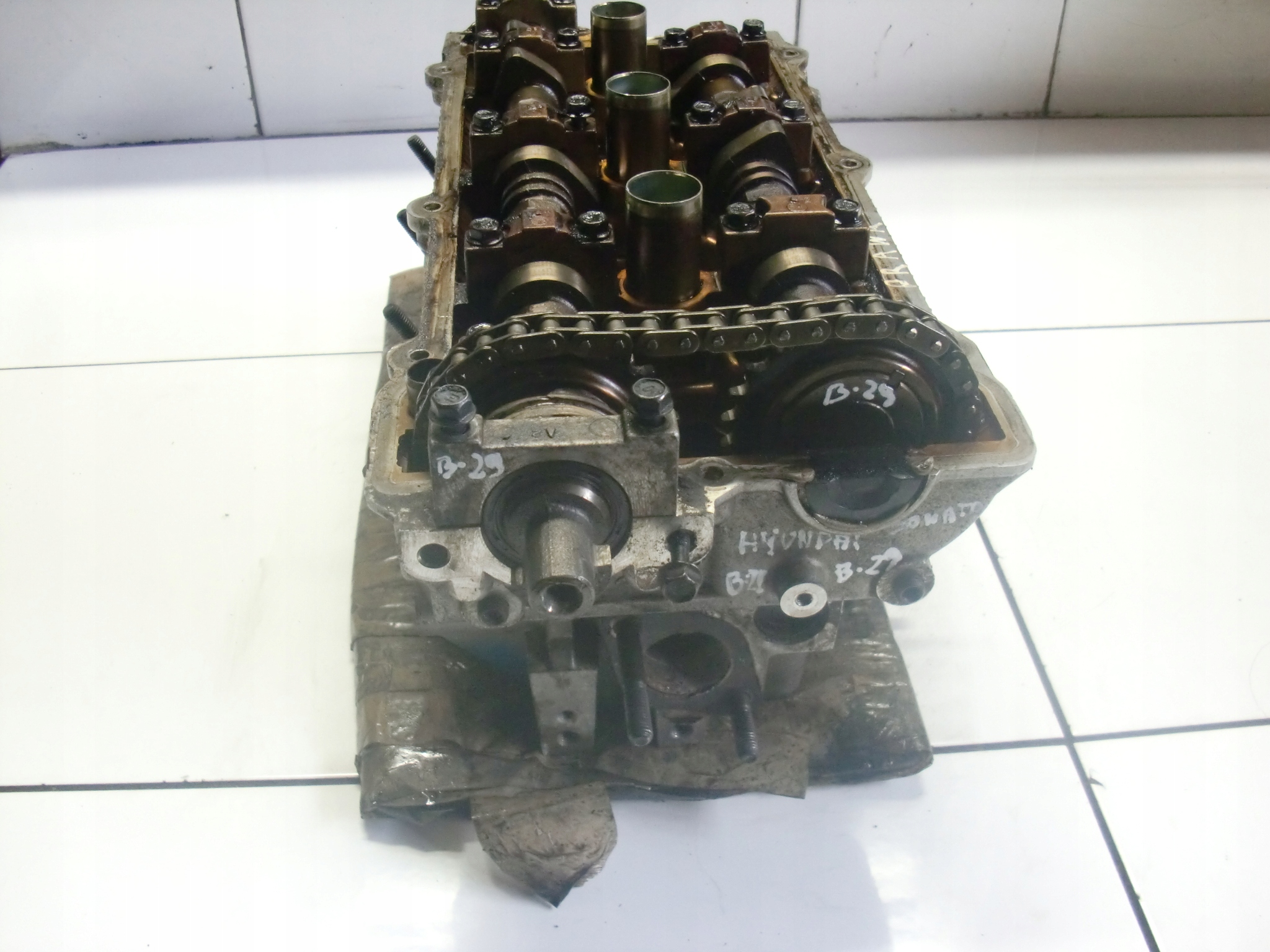 HYUNDAI SANTA ФЕ 2.7 V6 G6ba ГБЦ ПРАВА ВАЛИ