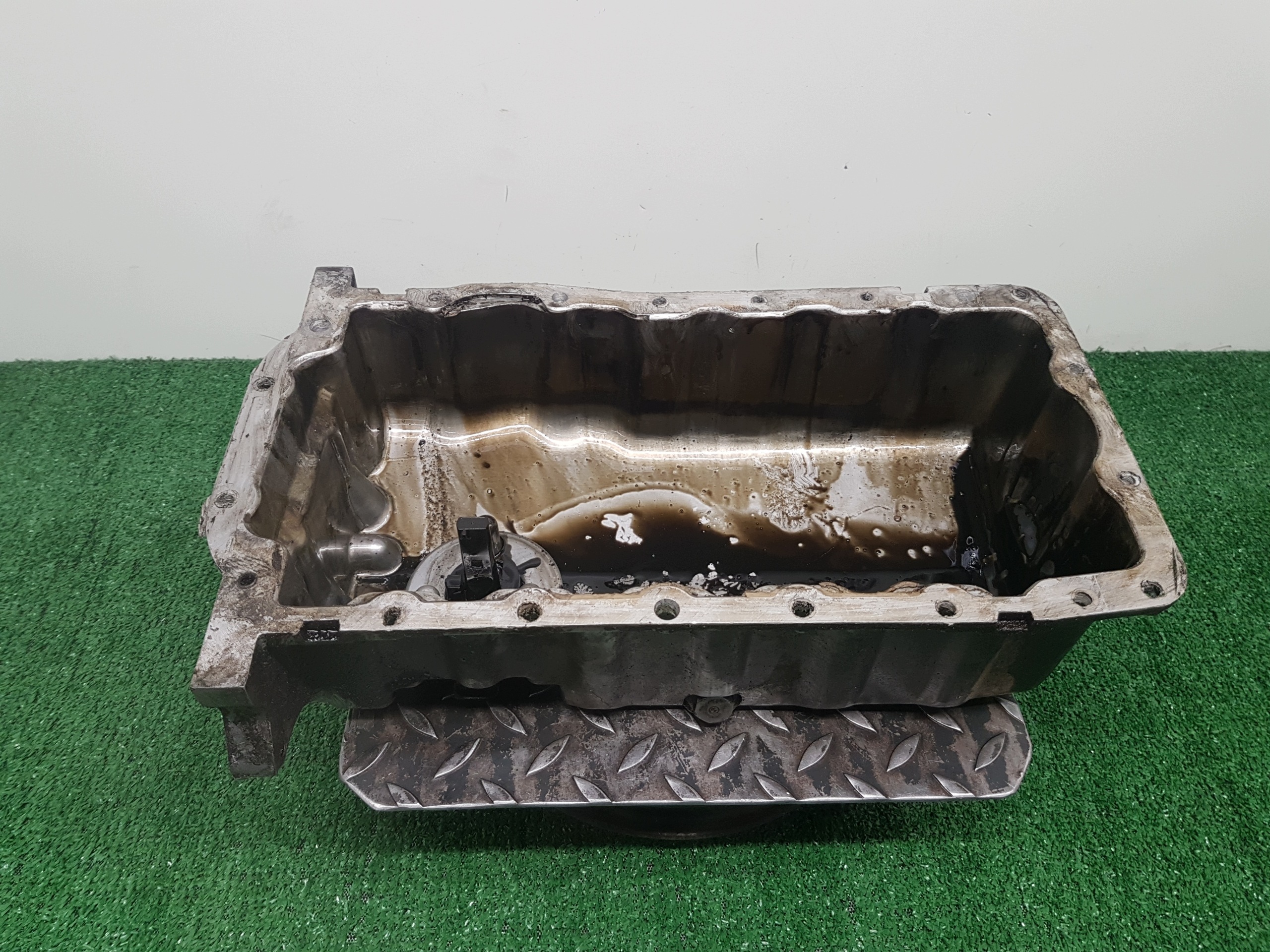 olajteknő VOLKSWAGEN GOLF 4 IV BORA 1.9 TDI