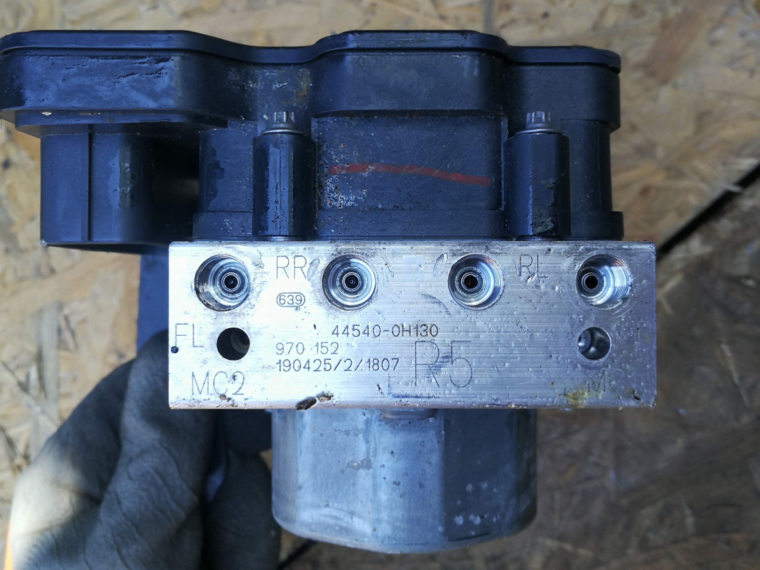 насос ABS TOYOTA AYGO II 1.0b