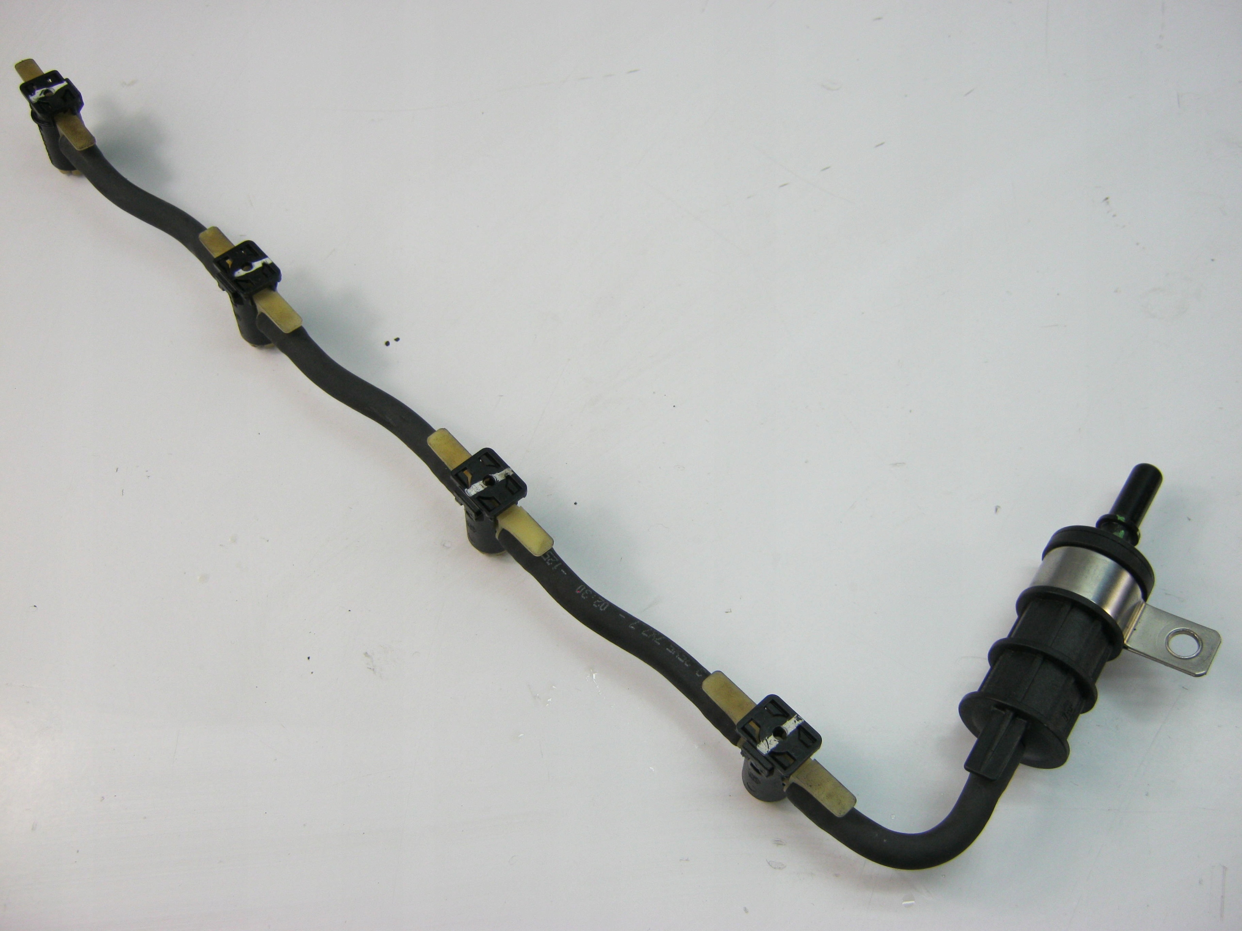 PRZEWODY PALIWA PRZELEWKI TRAFIC VIVARO 2 0 DCI Part number 8200894668