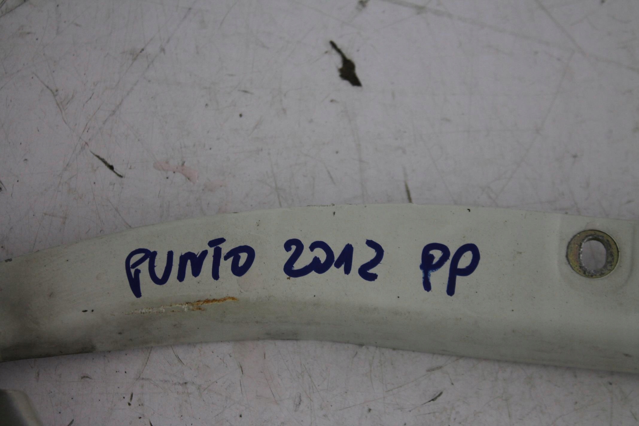 cerniere cofano KOMPLET PUNTO 2012/ EVO delle ruote. 296/A
