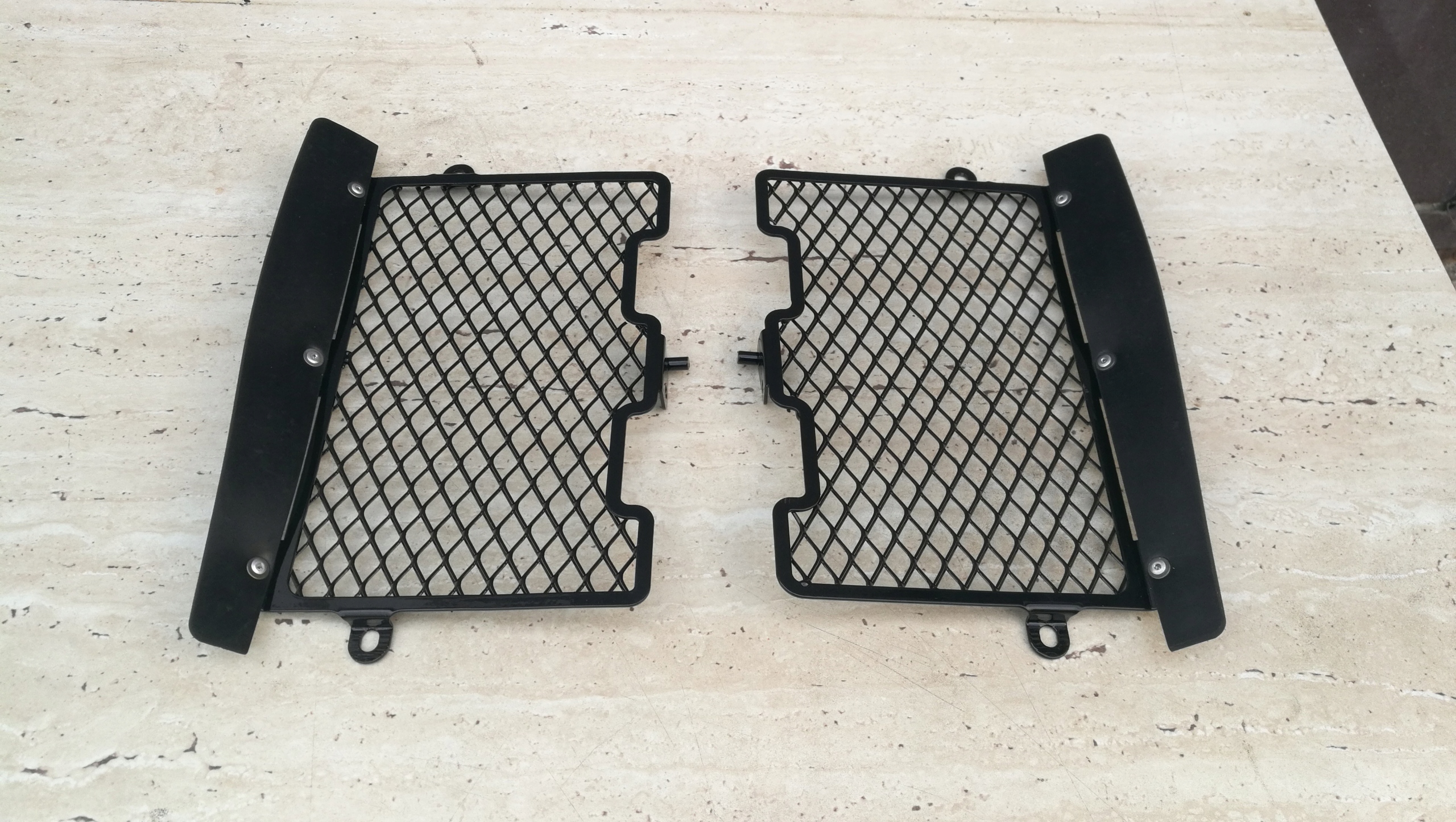 Africa Twin Xrv 650 750 RD03 RD04 Kryt chladiča Atrapa pravá ľavá