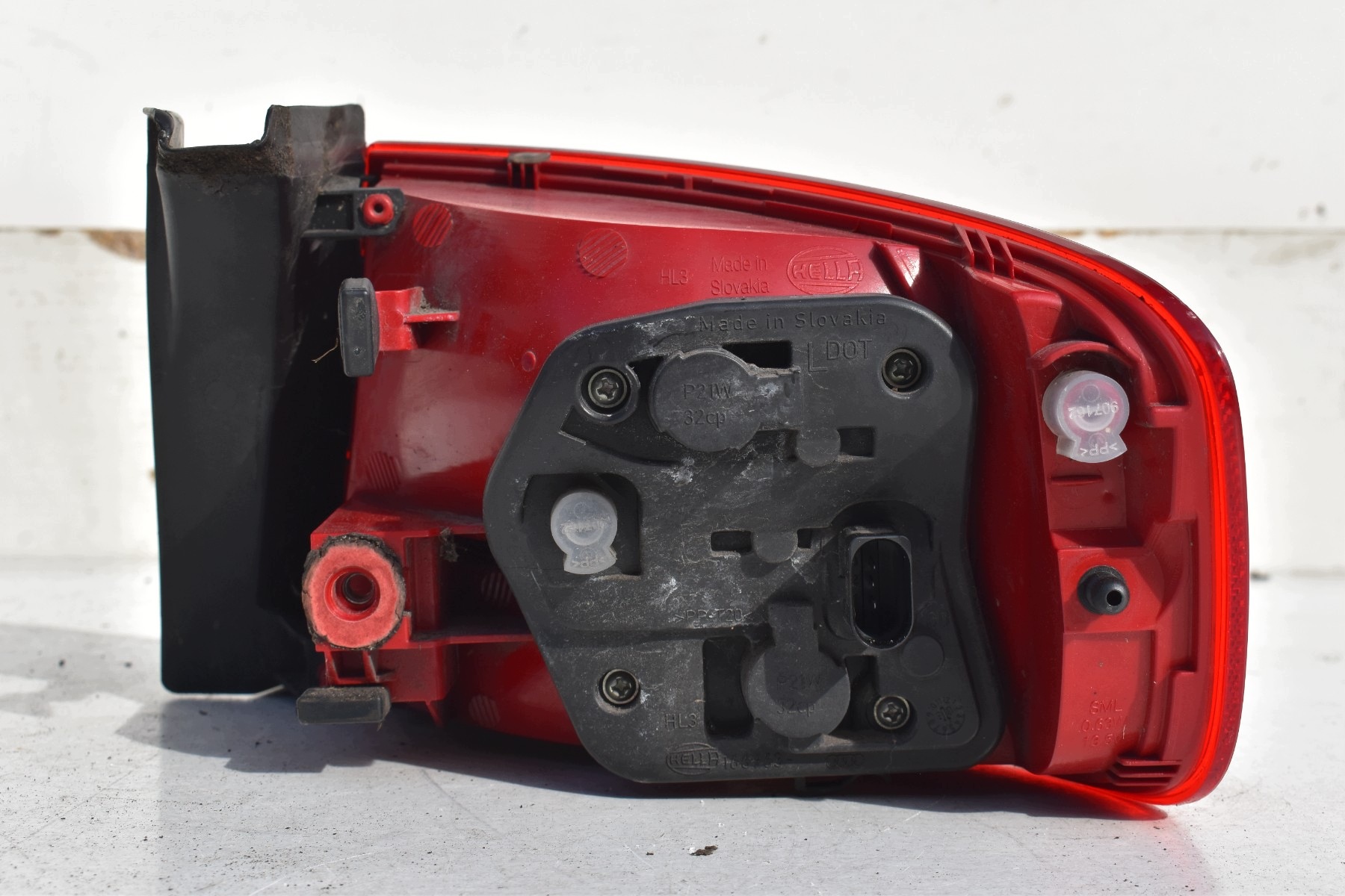 light left rear part AUDI A4 B8 sedan 8K5945095D