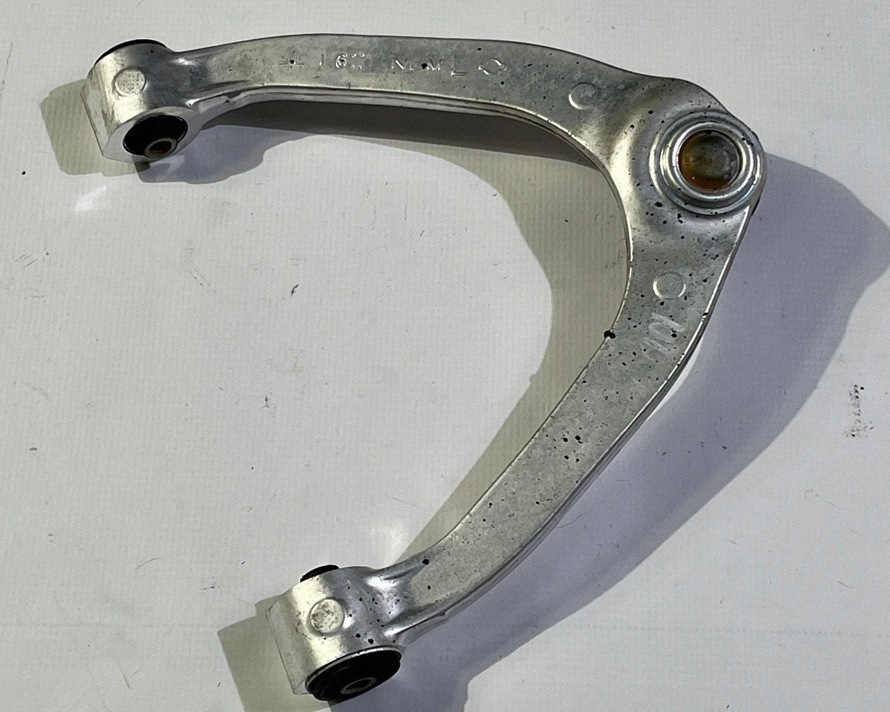 arm front left upper original Nissan 370Z