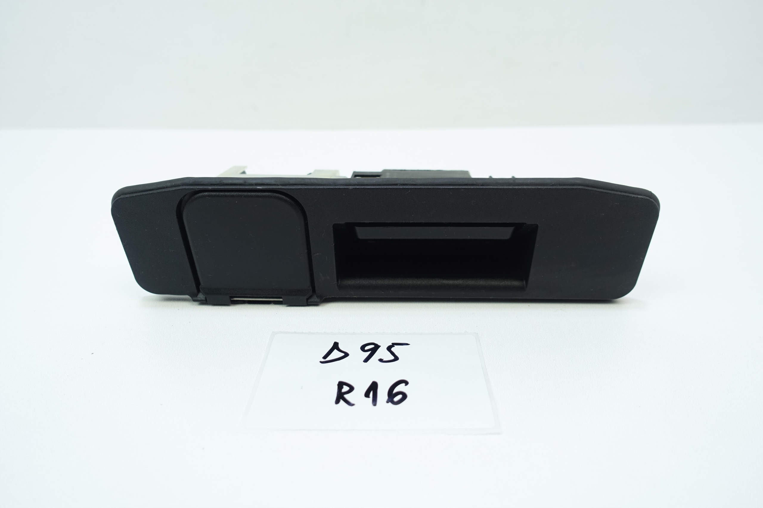 KAMERA MIKROSTYK bonnet boot MERCEDES W247
