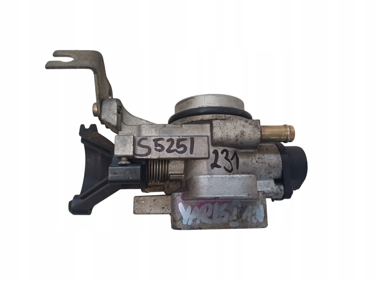 TOYOTA YARIS 1 I 1.0 99- PRZEPUSTNICA 222100J010