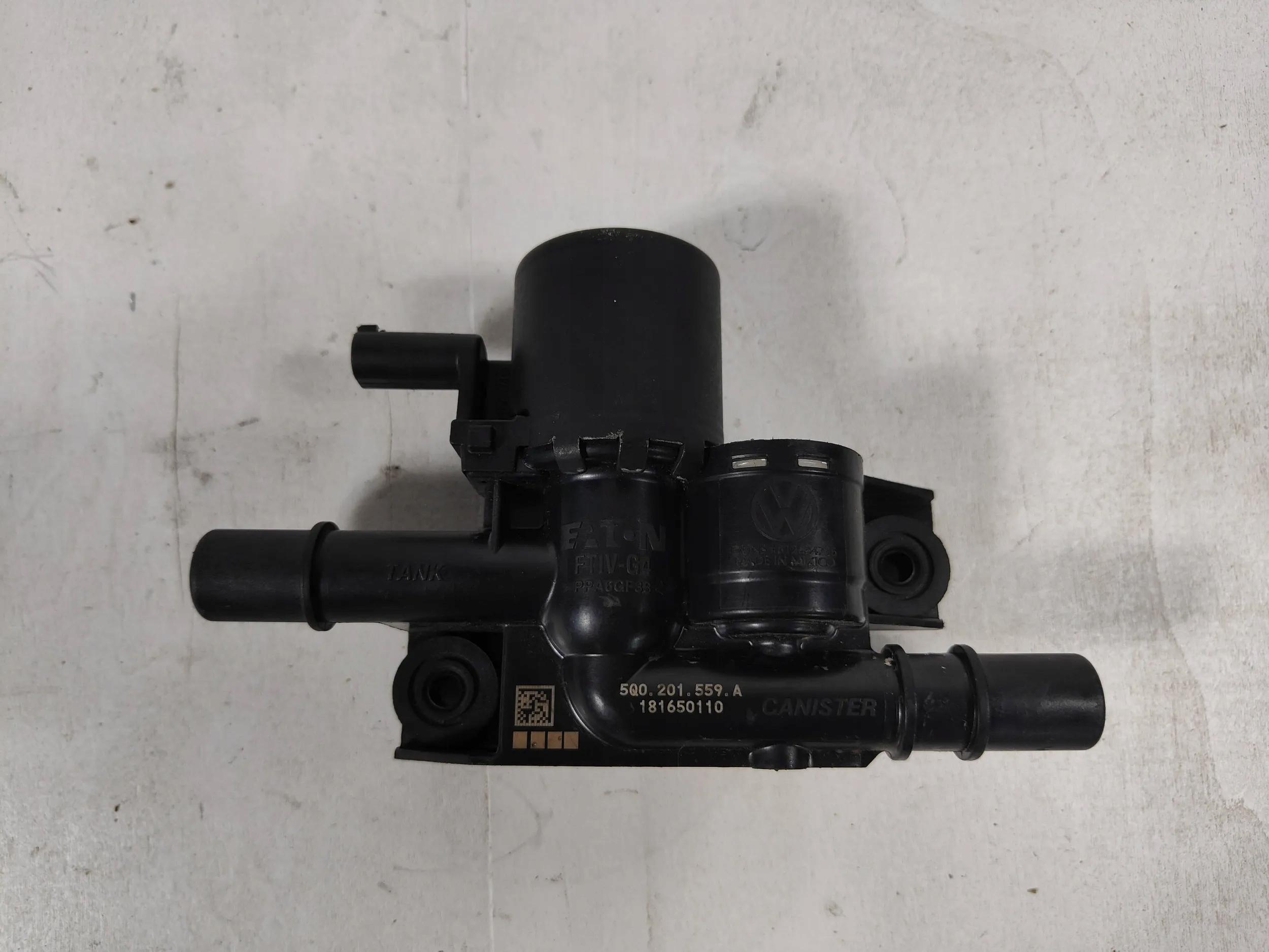 VW Golf VII Passat B8 Regulator Ciśnienia Paliwa