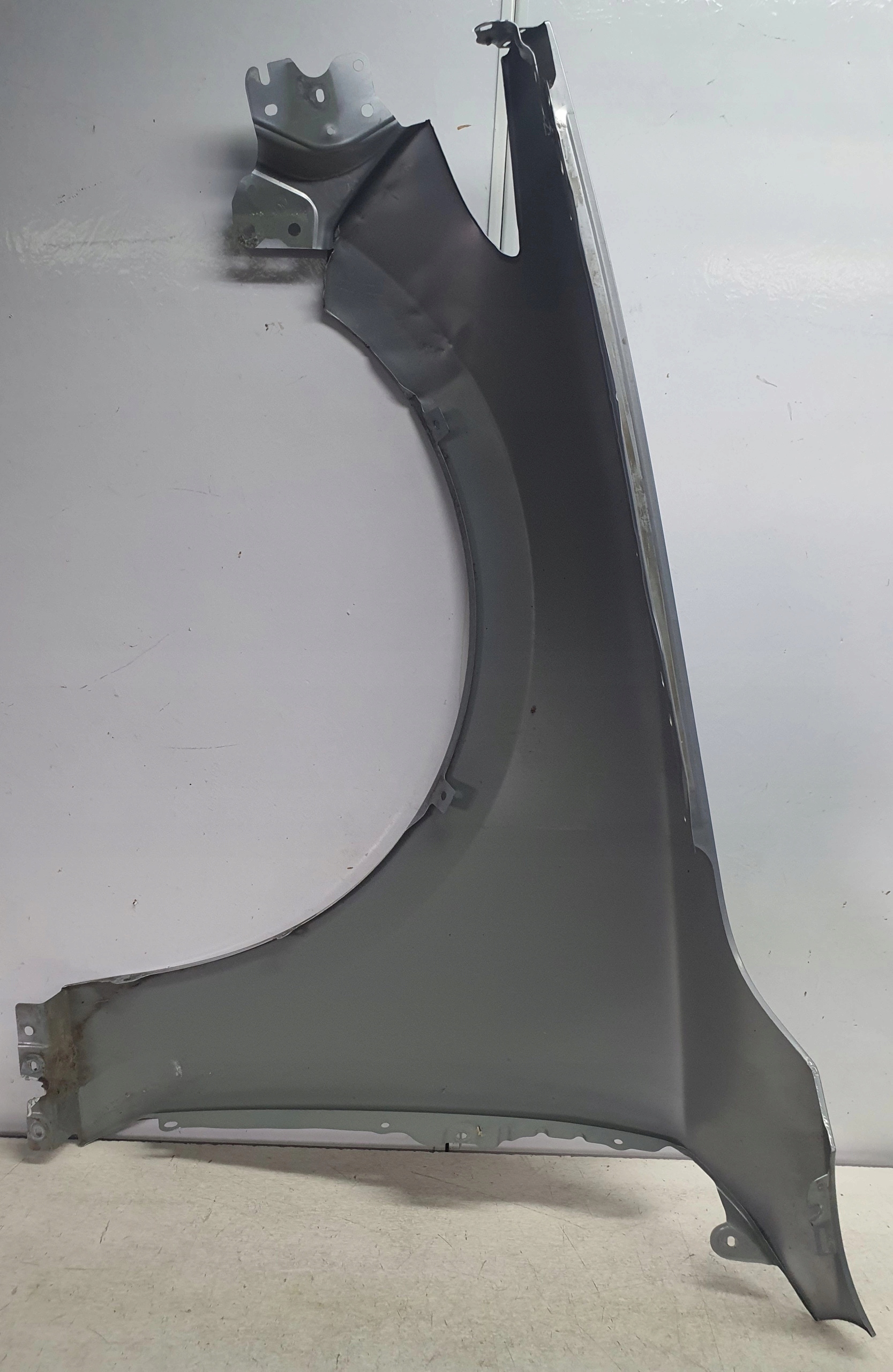 parafango Destra Anteriore MAZDA 3 BP 19