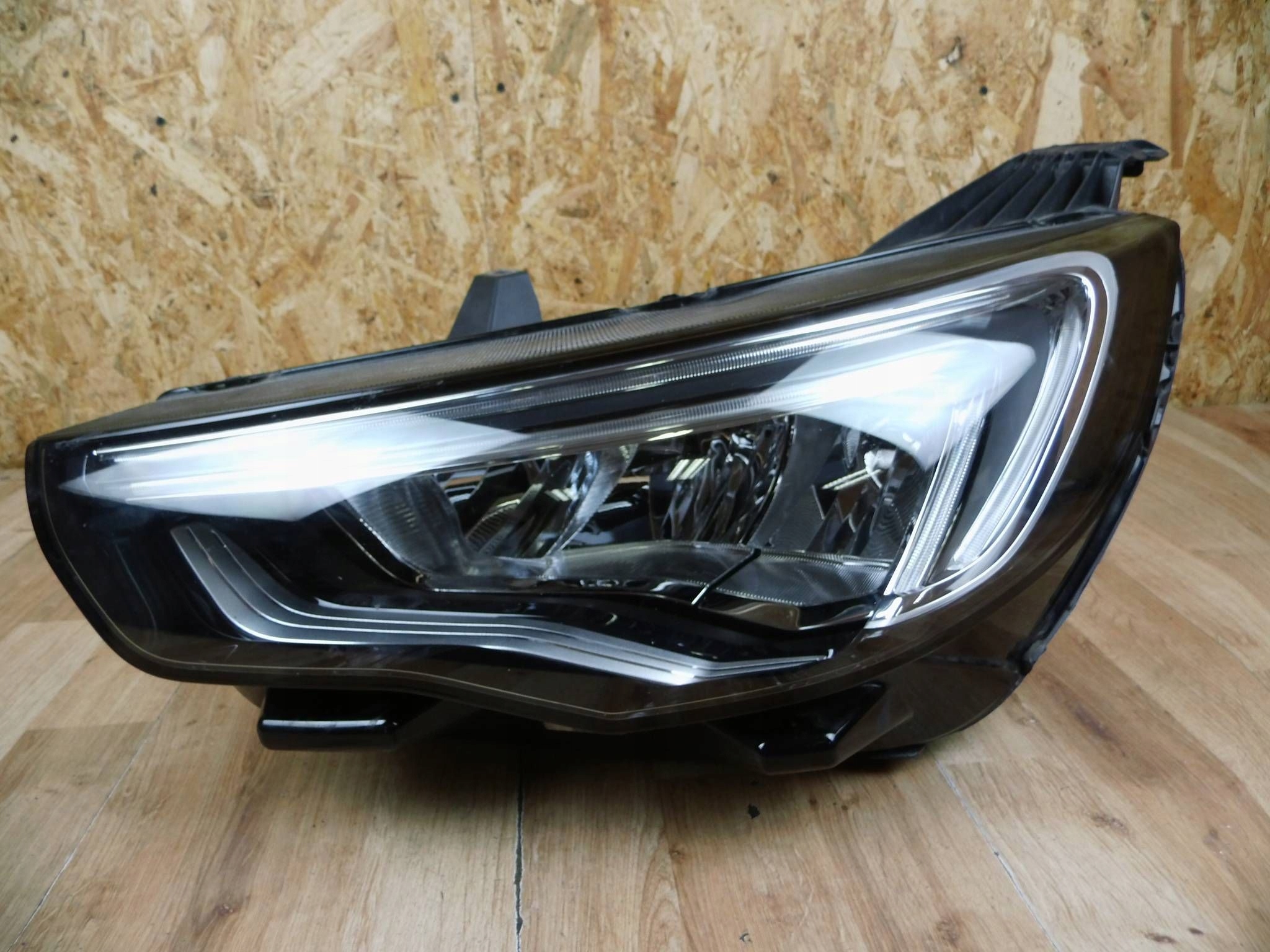 Opel Grandland X 2017-2021 light left front front left