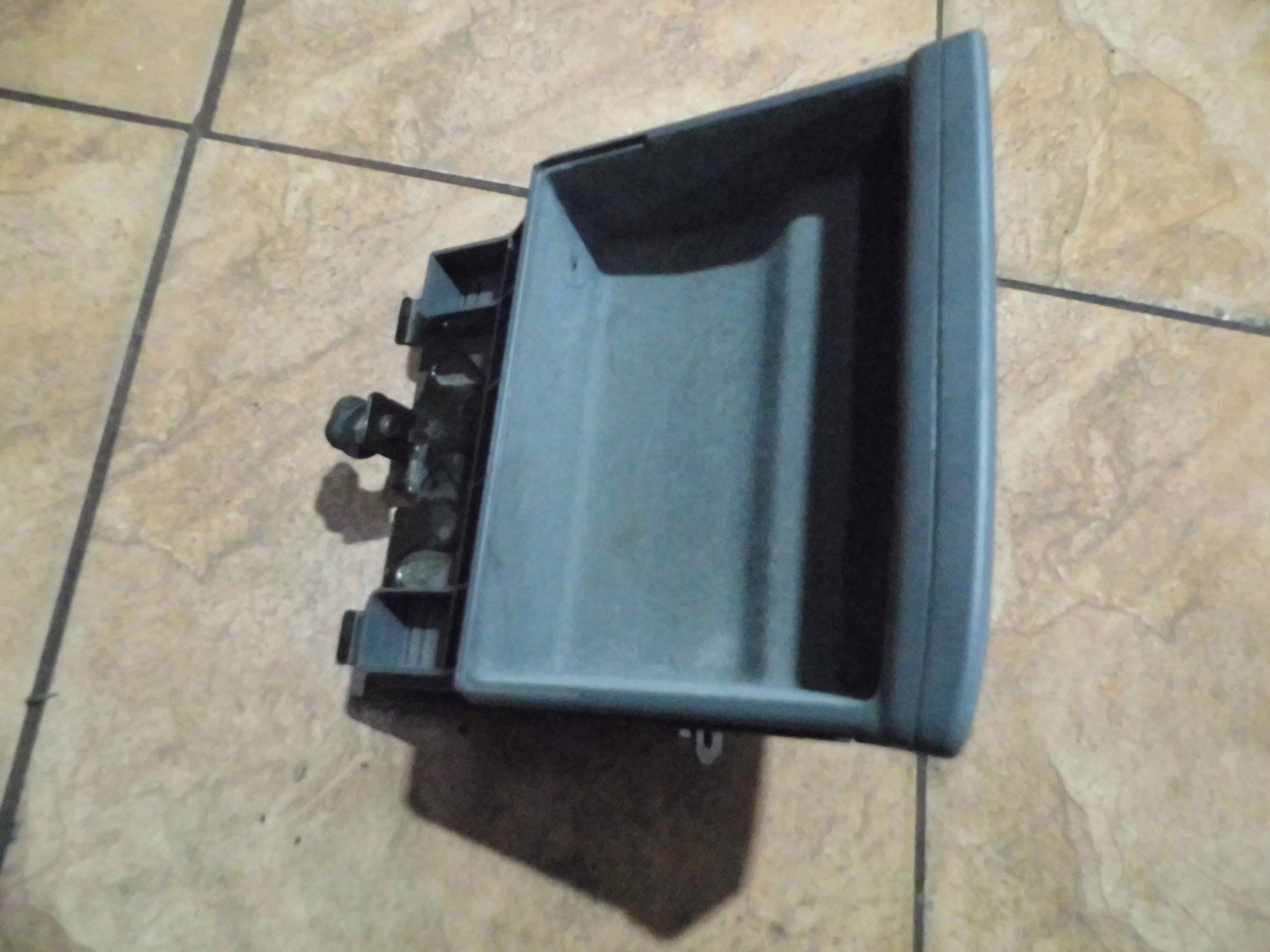 Honda CR-V и 2.0b 00' бардачок