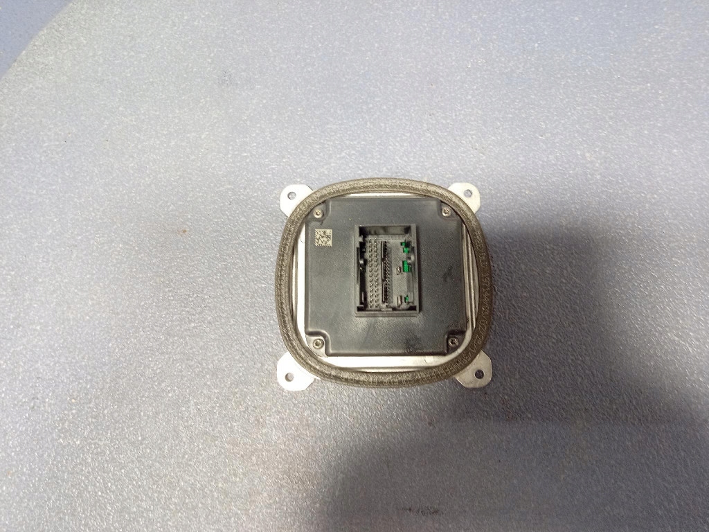 renault CAPTUR II РЕСТАЙЛИНГ 24 Конвертер модуль led 260555572R