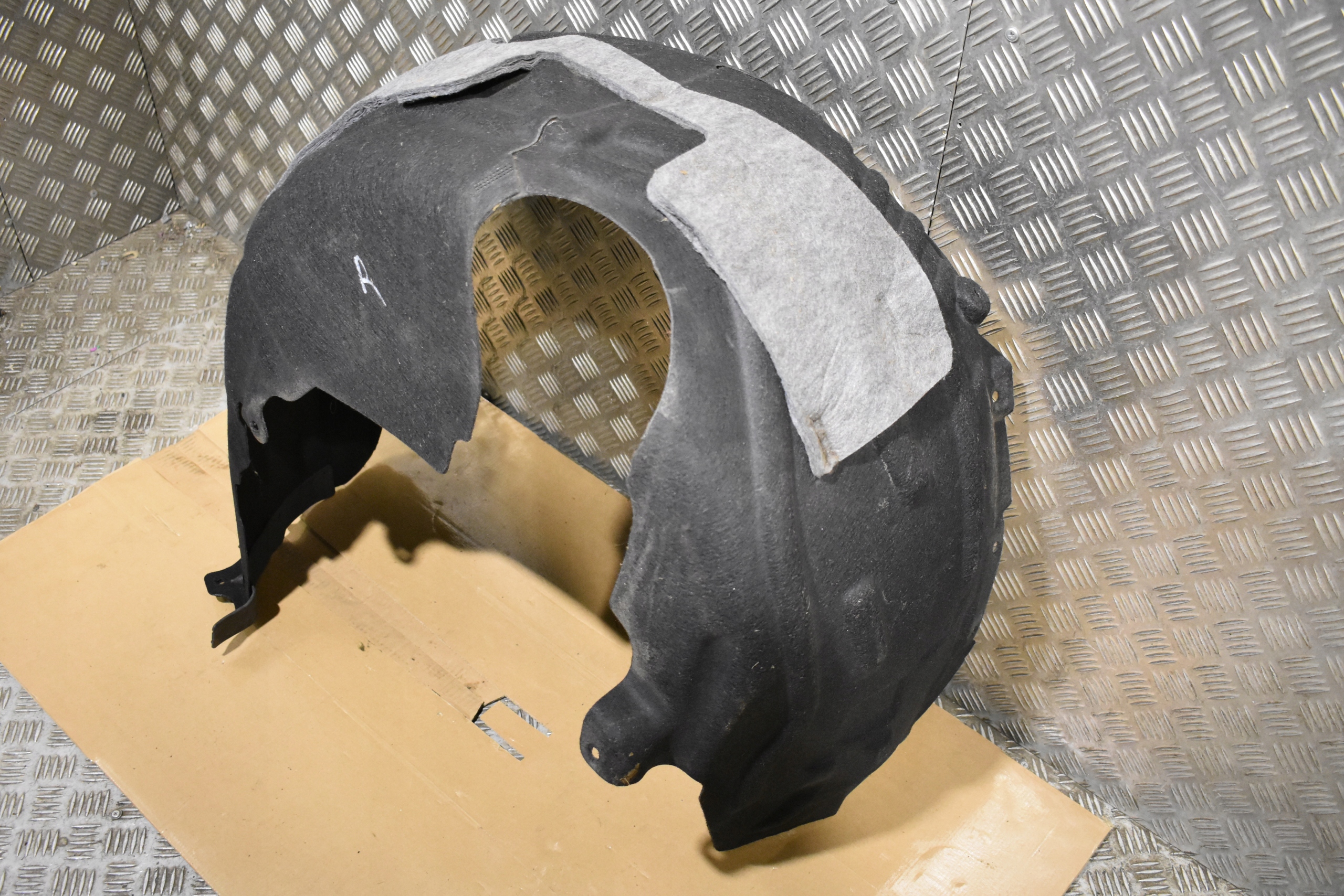 IDEALNE mudguard rear part rear. right MERCEDES W223 1