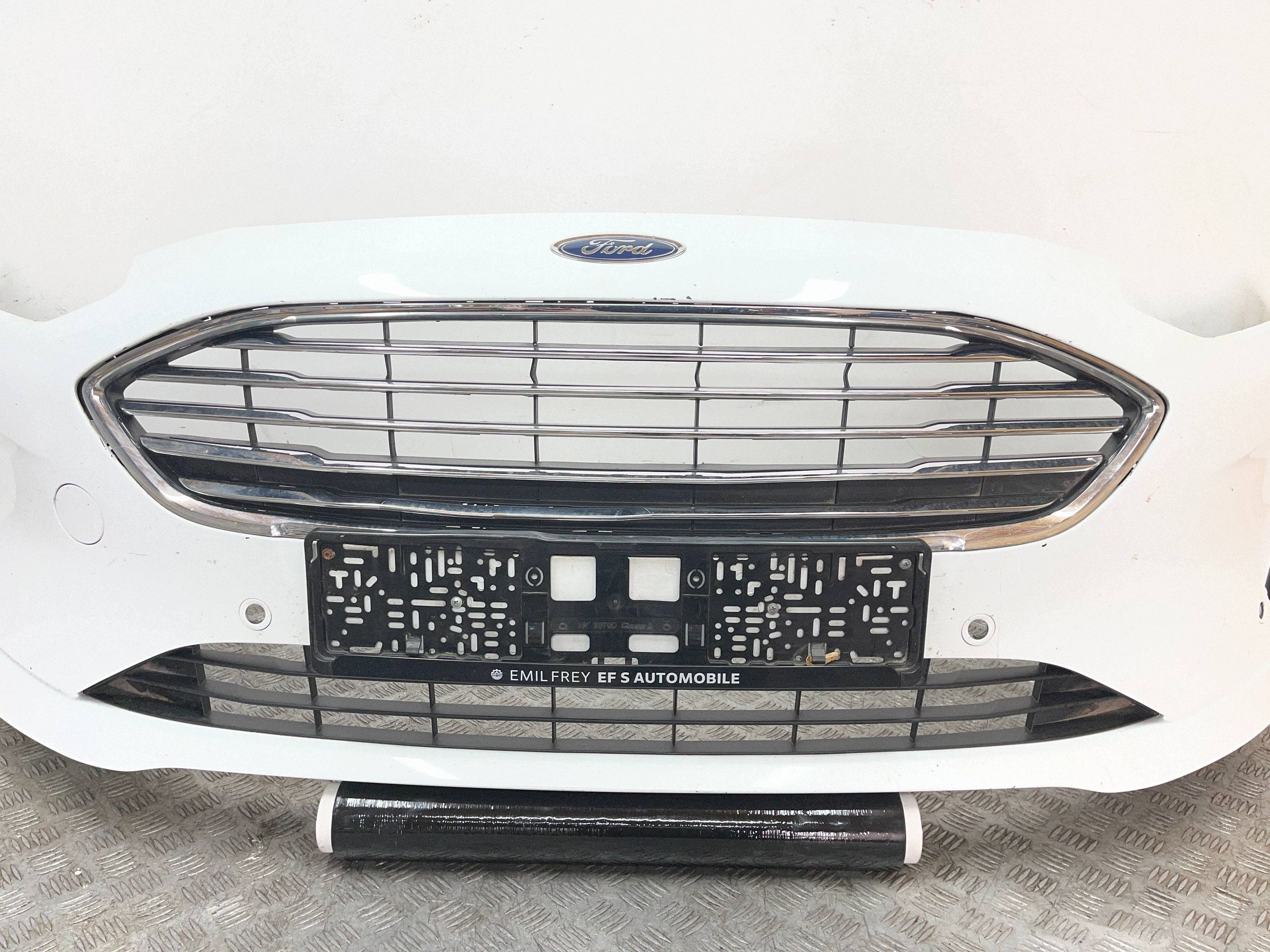 front bumper front FORD FIESTA MK8 6xPDC H1BB-17757-AA