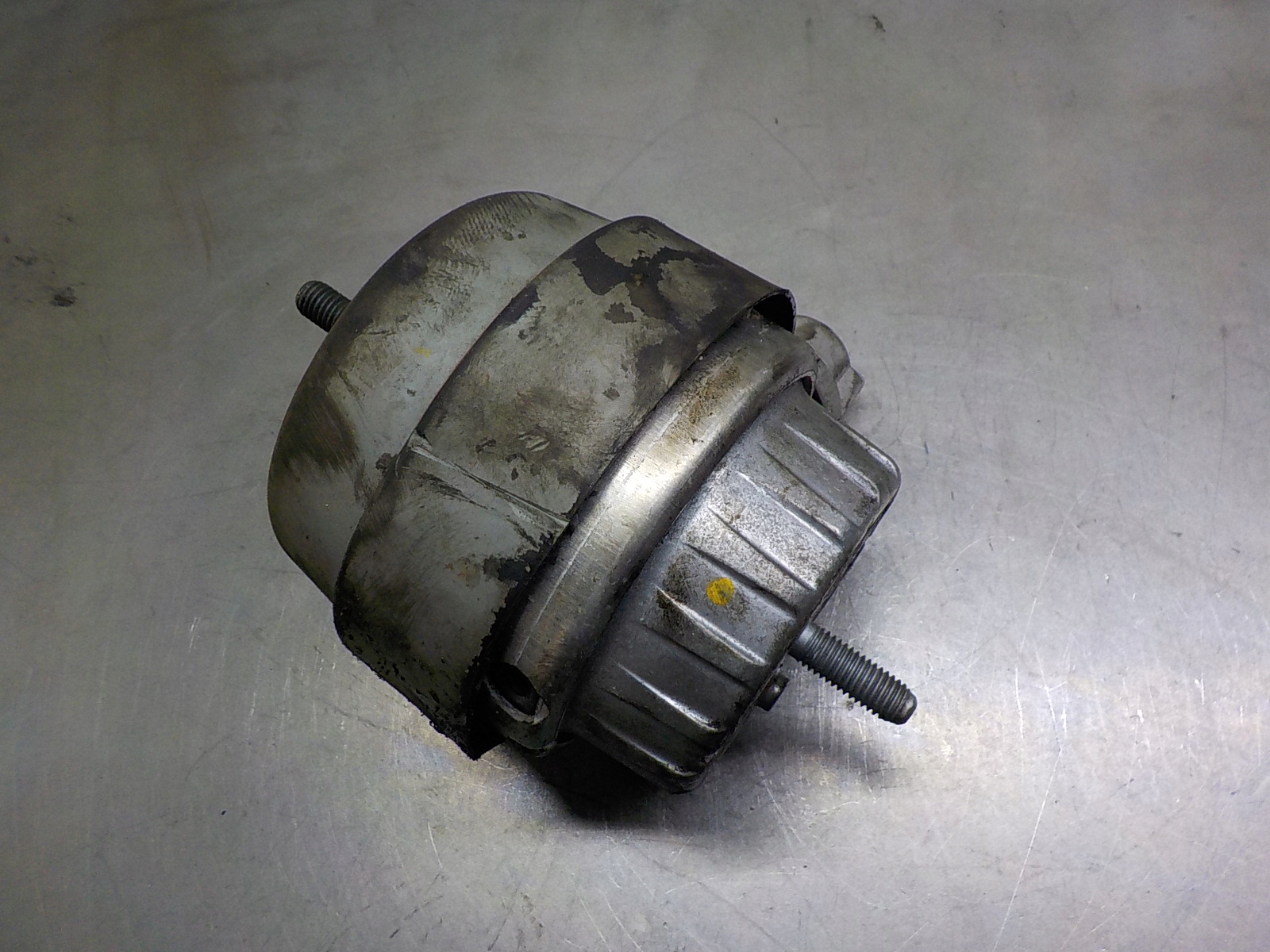 AUDI A6 C6 2.0 TDI holder engine mount 4F0199382