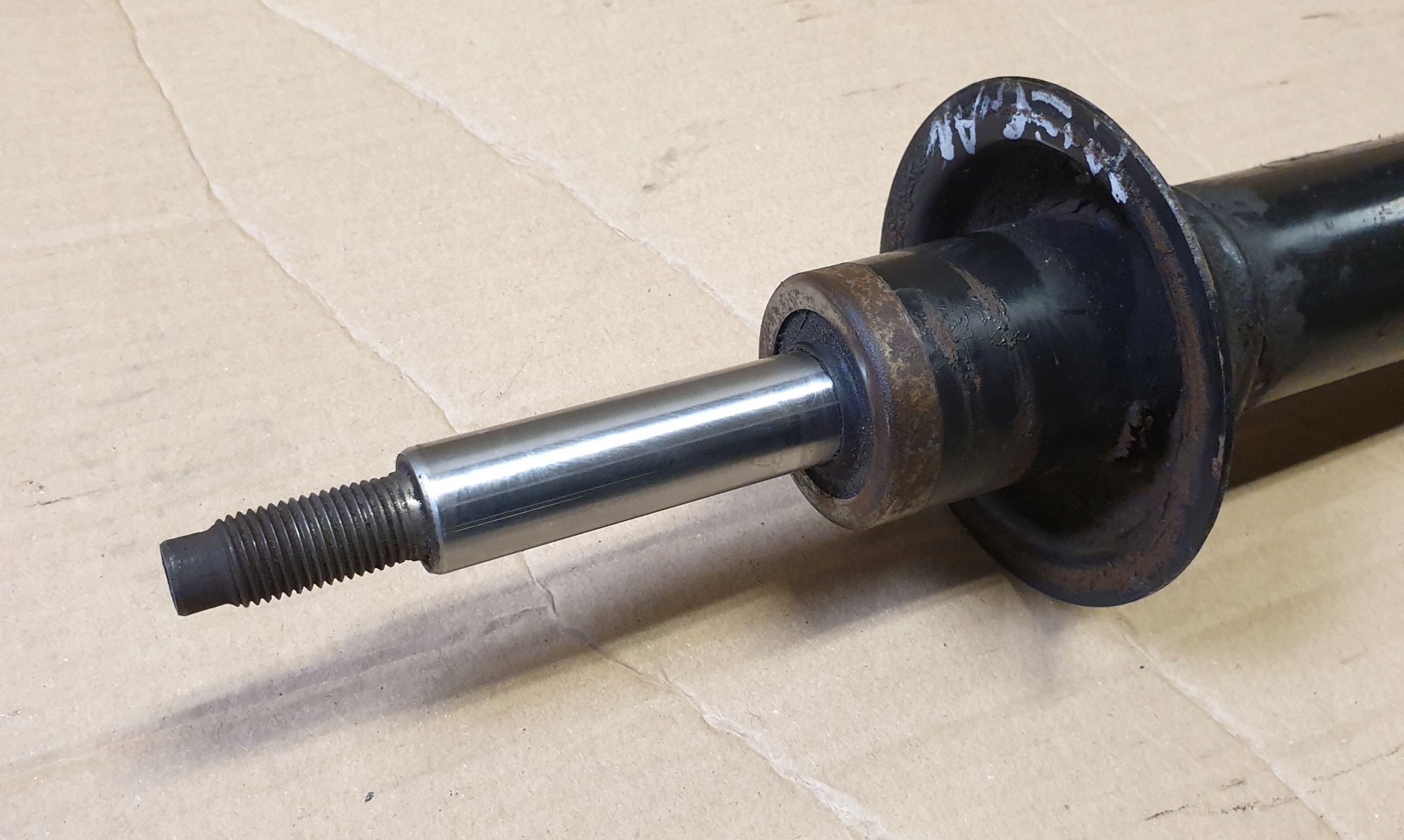 shock absorber front RENAULT MEGANE and 7700840264 OE