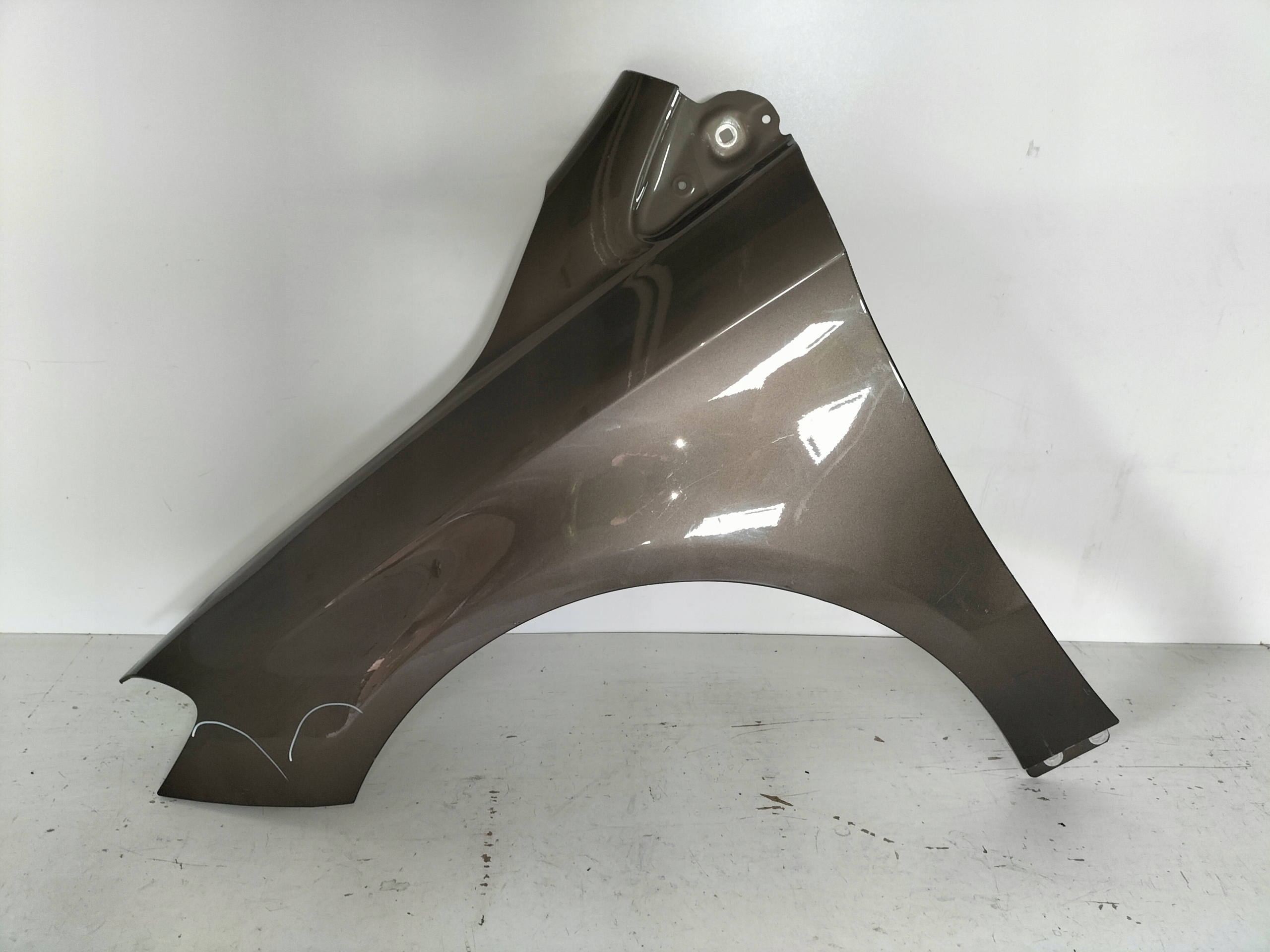 fender front left MERCEDES B KLASA W246 11