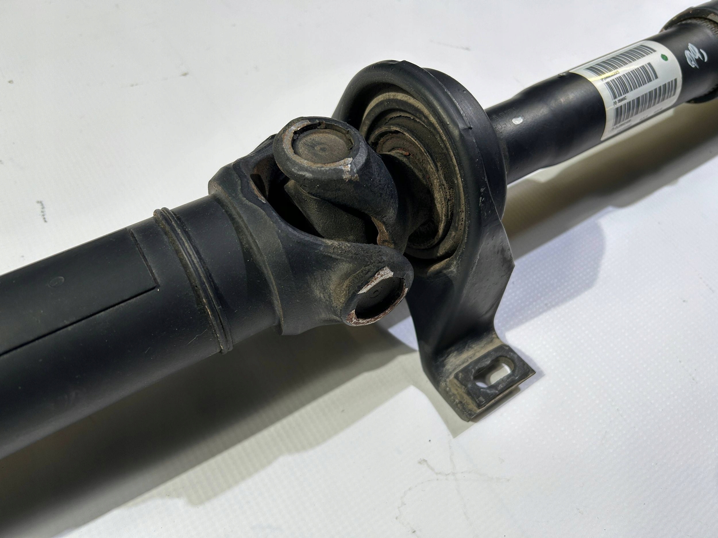 Arbre transmission Complet Support arbre Dodge Challenger 6.1 SRT 2008