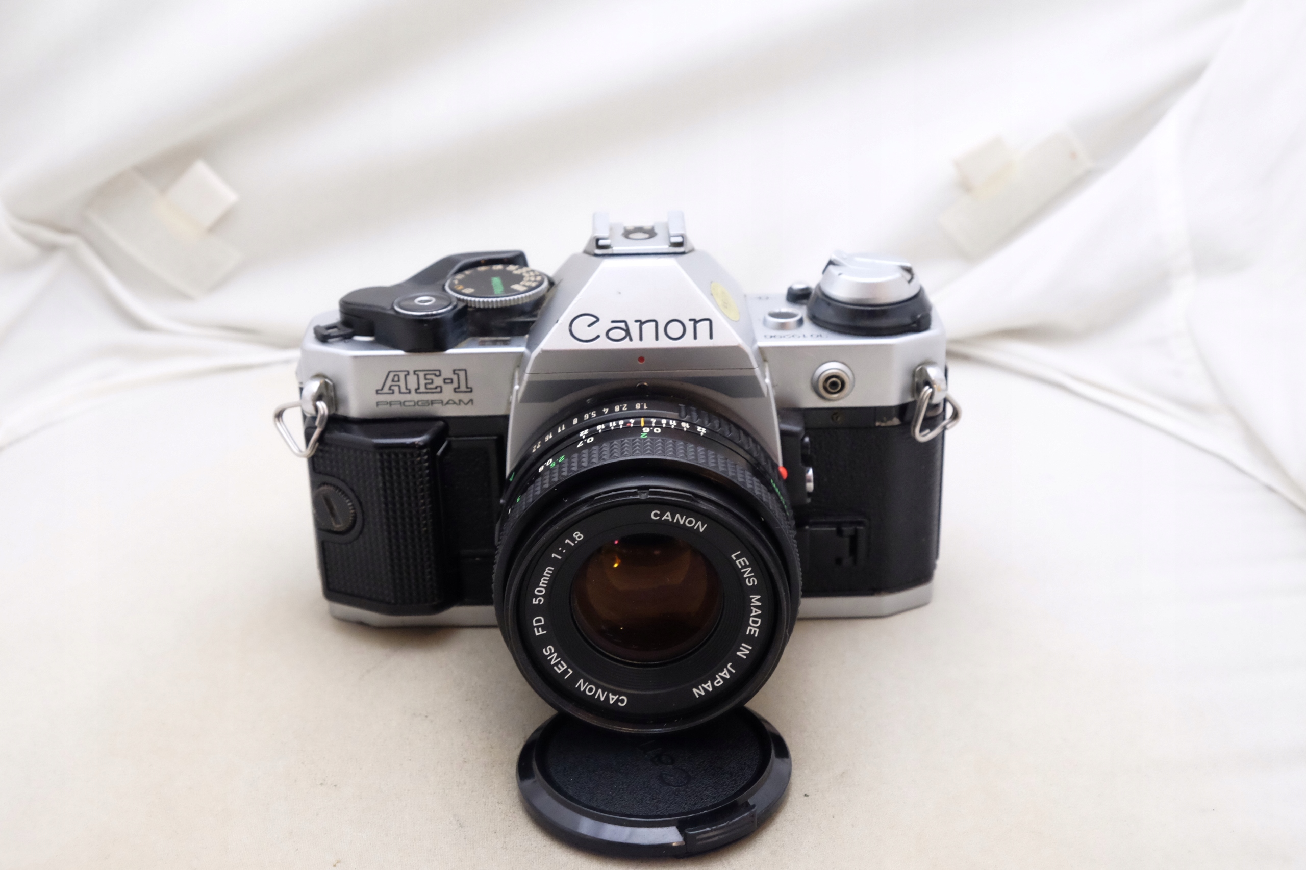 Canon AE-1 PROGRAM 望遠レンズ付き Amazon | Canon AE-1 PROGRAM Silver | 一眼レフカメラ 通販