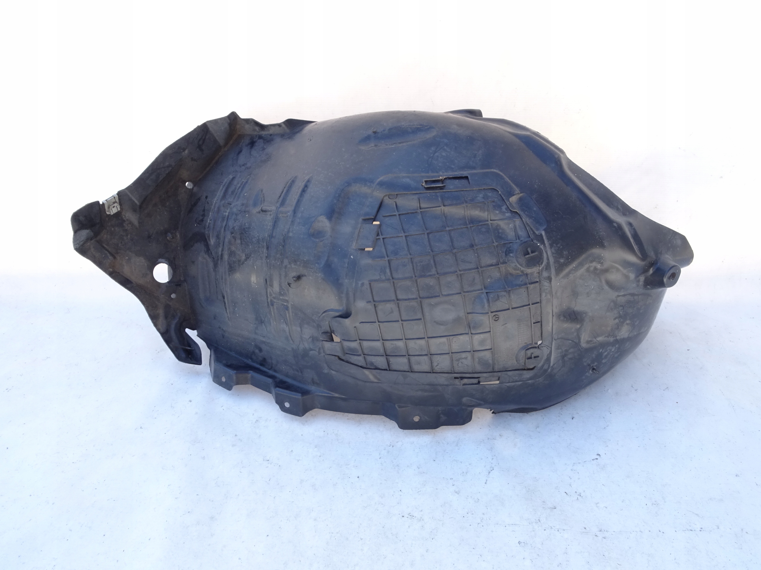 NADKOLE LEWE PRZEDNIE MERCEDES W205 KLASA-C