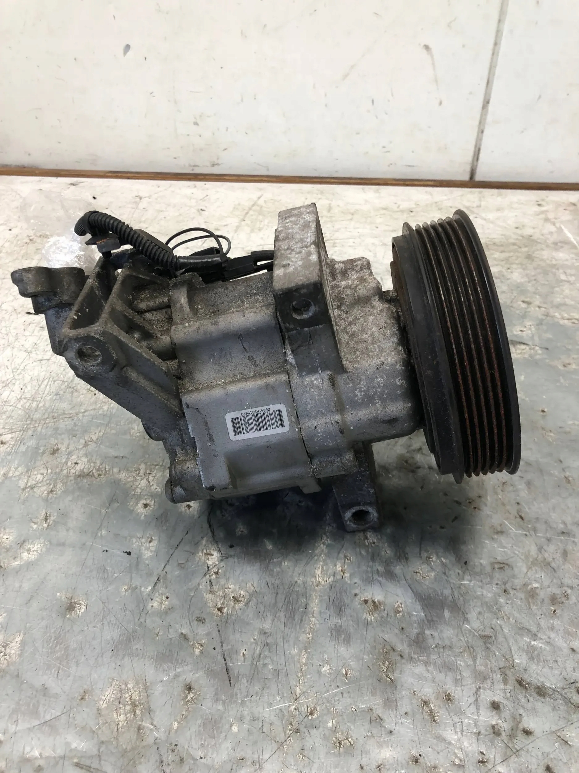 compressor compressor; of the air conditioning DACIA DOKKER 926001489R
