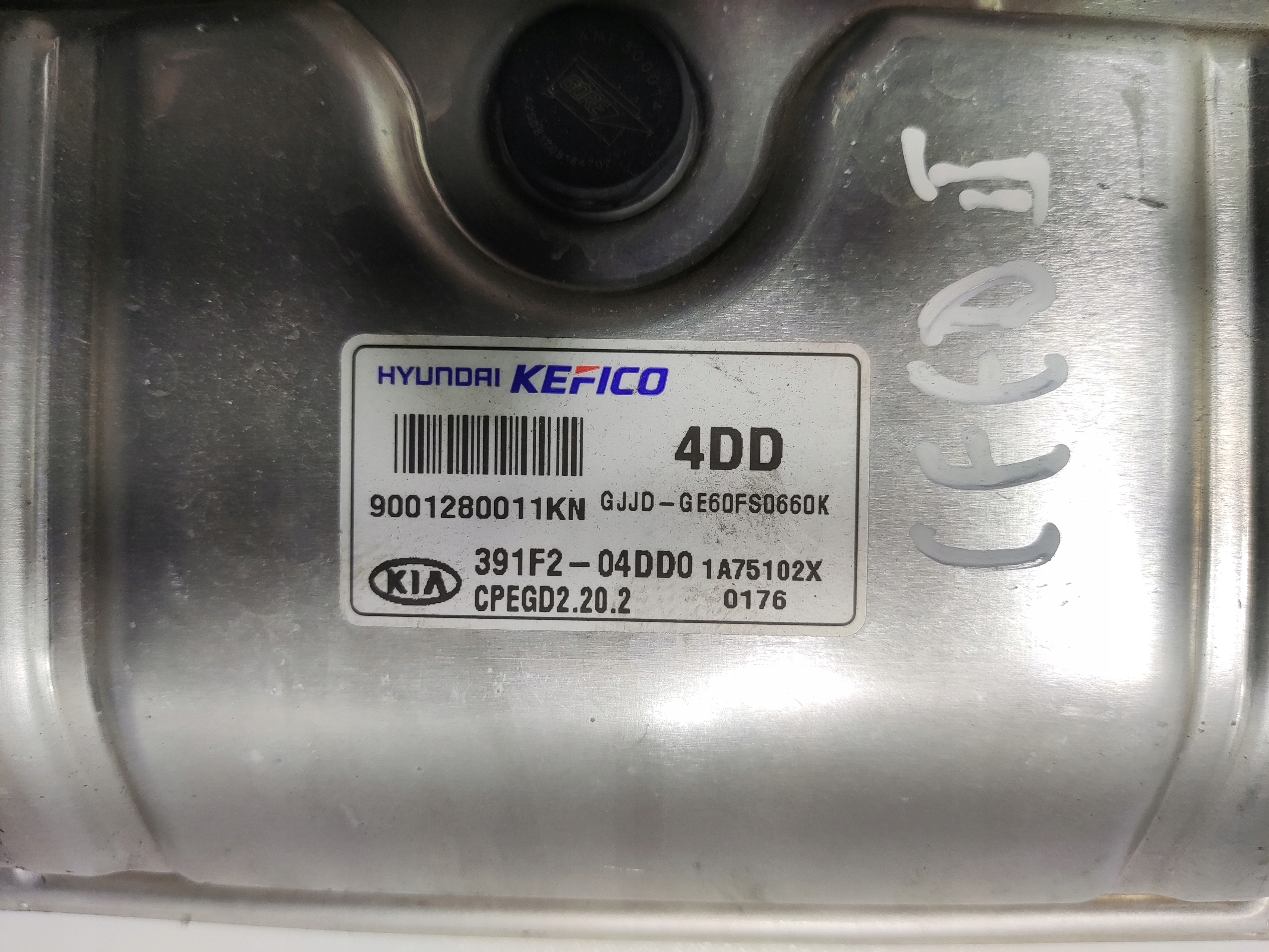 computer control unit of the engine KIA CEED II 1.0 T-GDI 391F2-04DD0 2012-2018