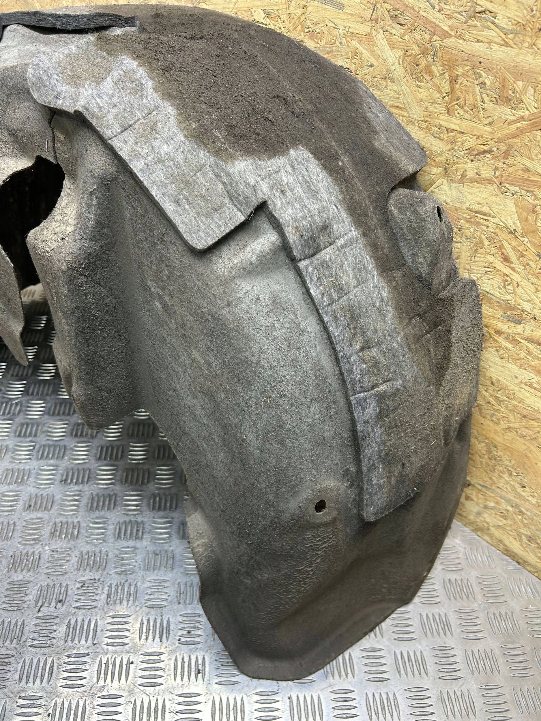 mudguard rear. right Audi A5 Sportback 8TA 2013
