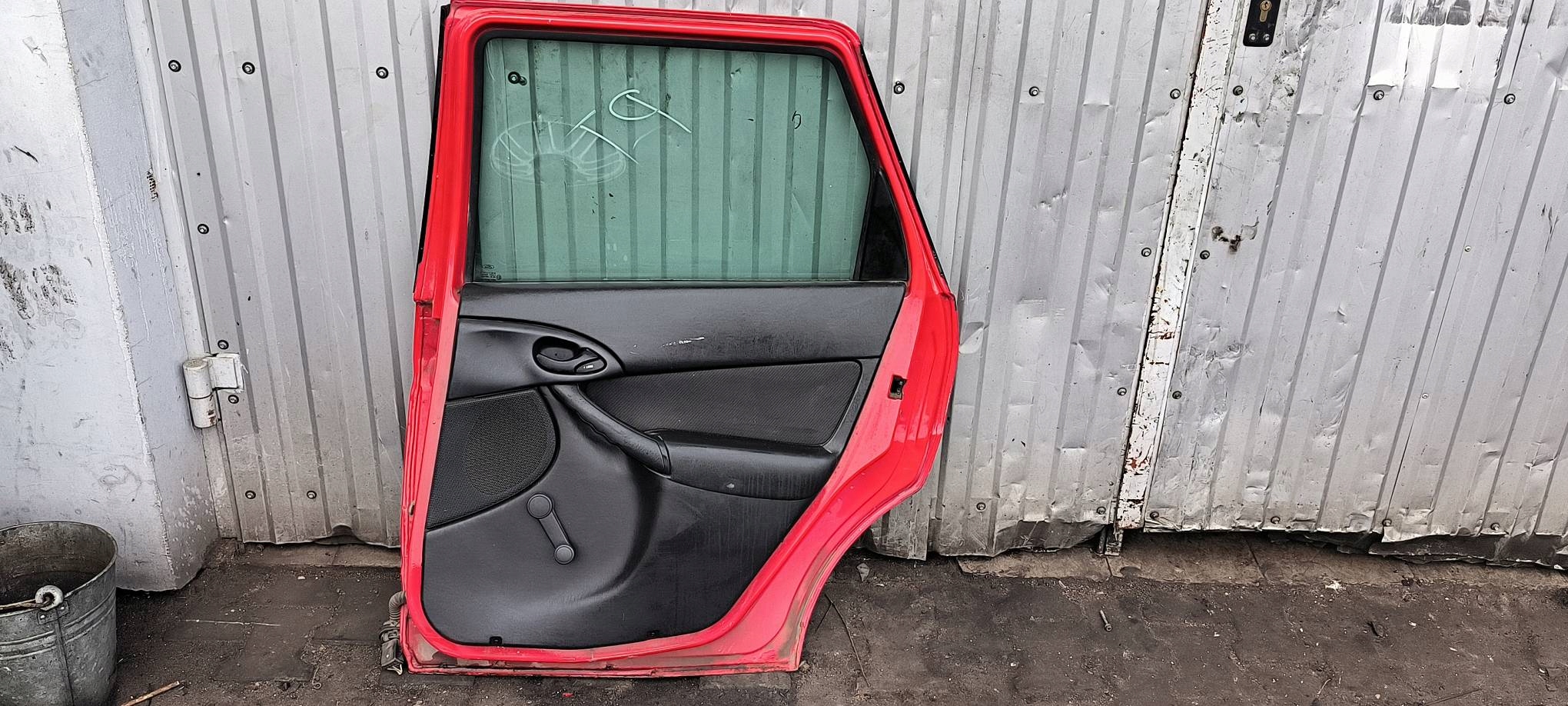 Tür rechts heck rote FORD FOCUS MK1 KOMBI