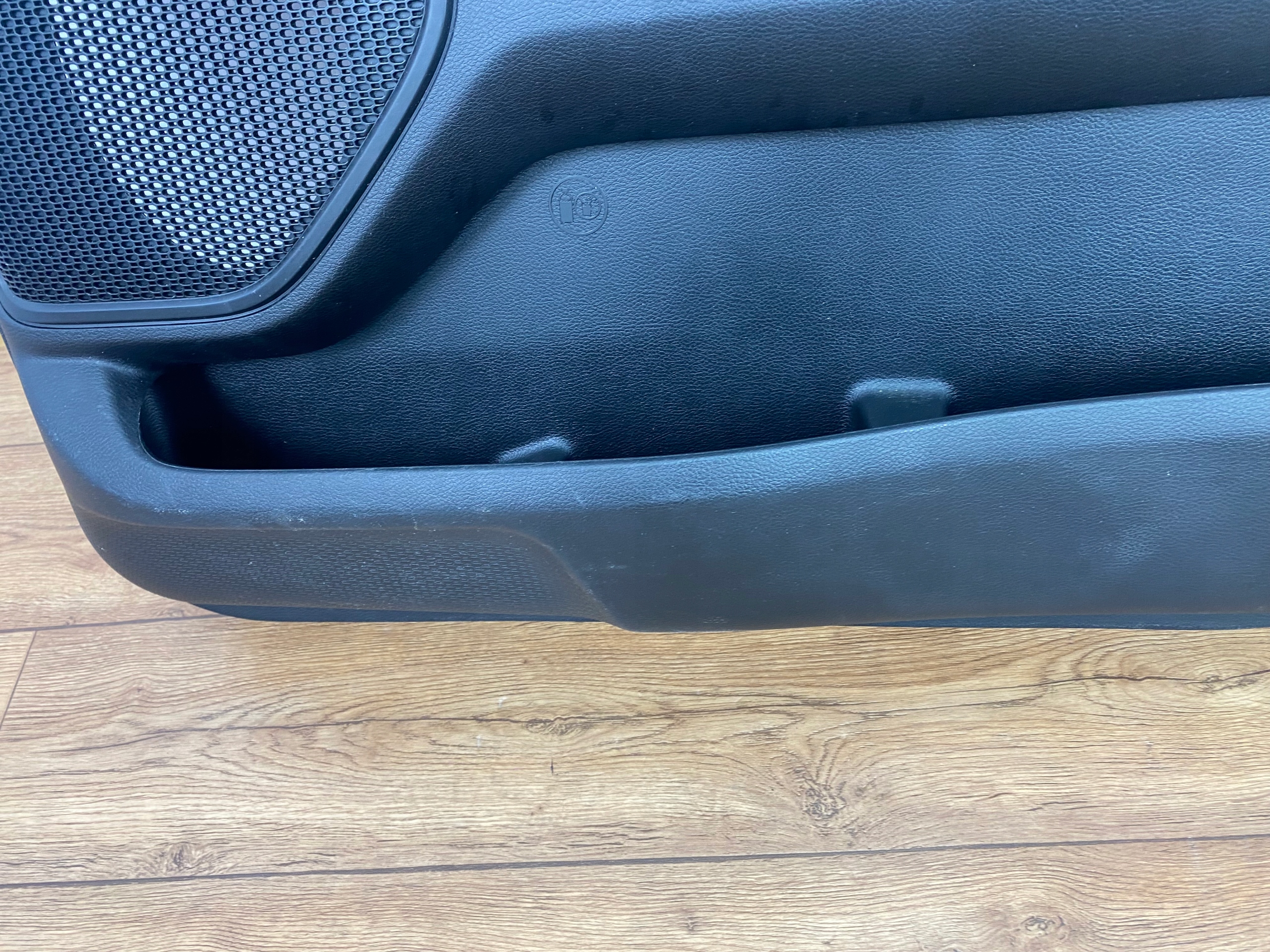 side door right front upholstery Dodge Ram 1500 2019+