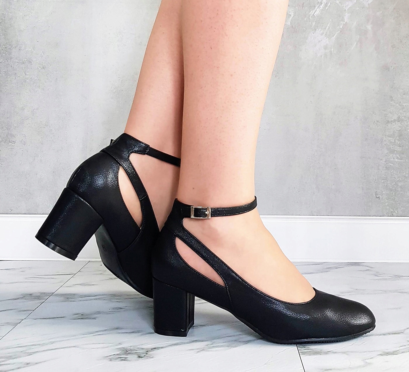 CZARNE PERŁOWE OZDOBNE WYCINANE BUTY CZÓŁENKA Z PASECZKIEM SŁUPEK 6 cm 36 Rozmiar 36