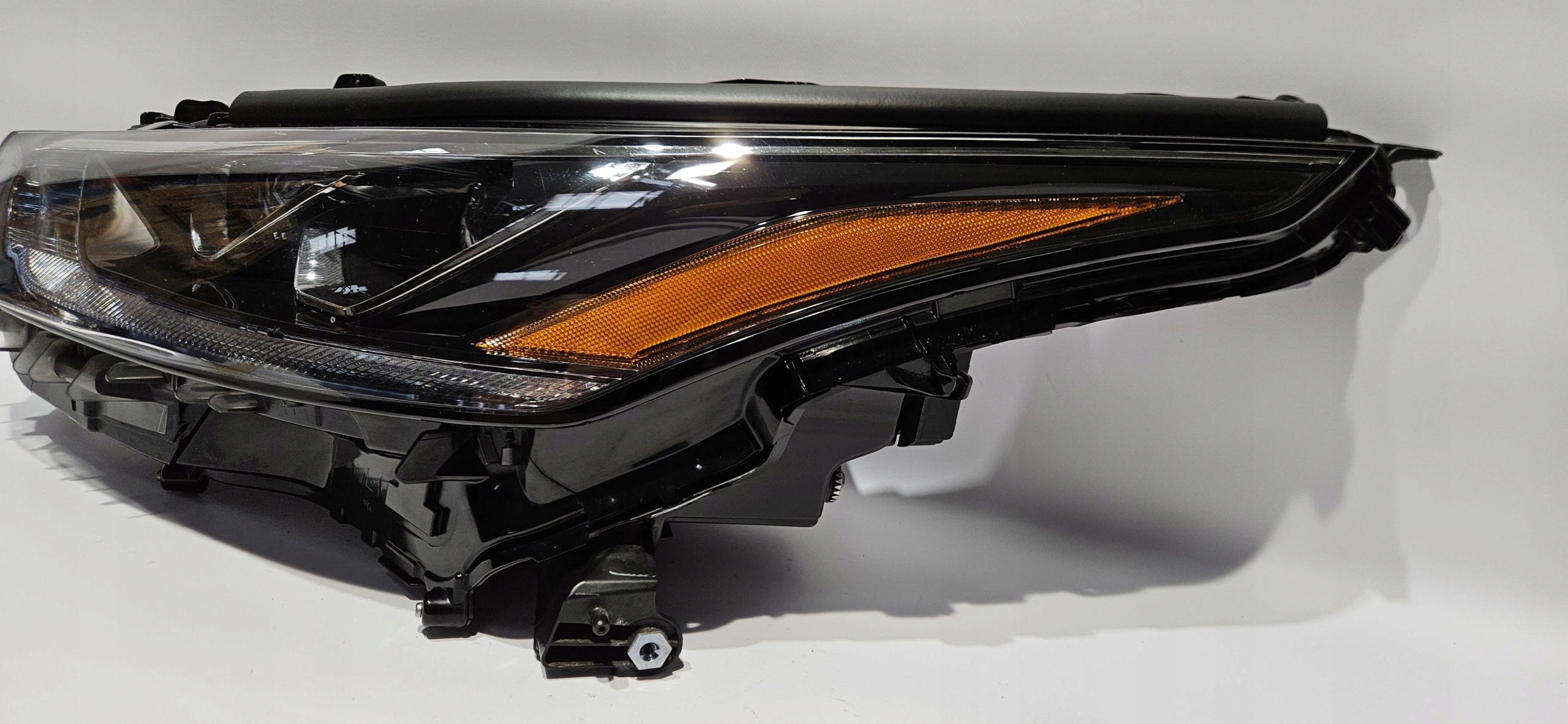 light left front FULL LED TOYOTA HIGHLANDER IV 19- original 10100-8A06K