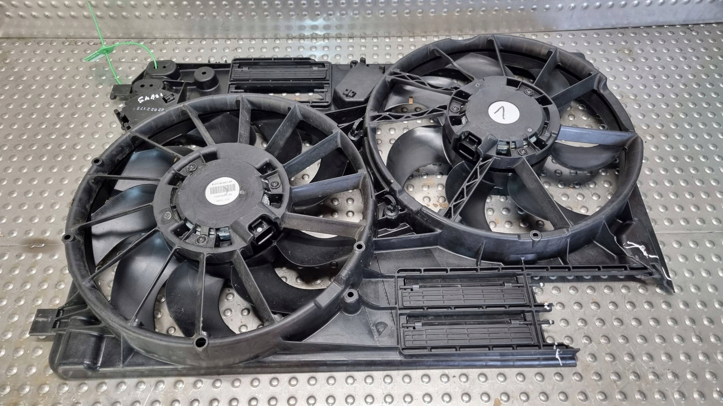 Ventilateurs Radiateur EJ73-8C607-AF FORD KUGA MK2 FOCUS MK3 C-MAX MK2