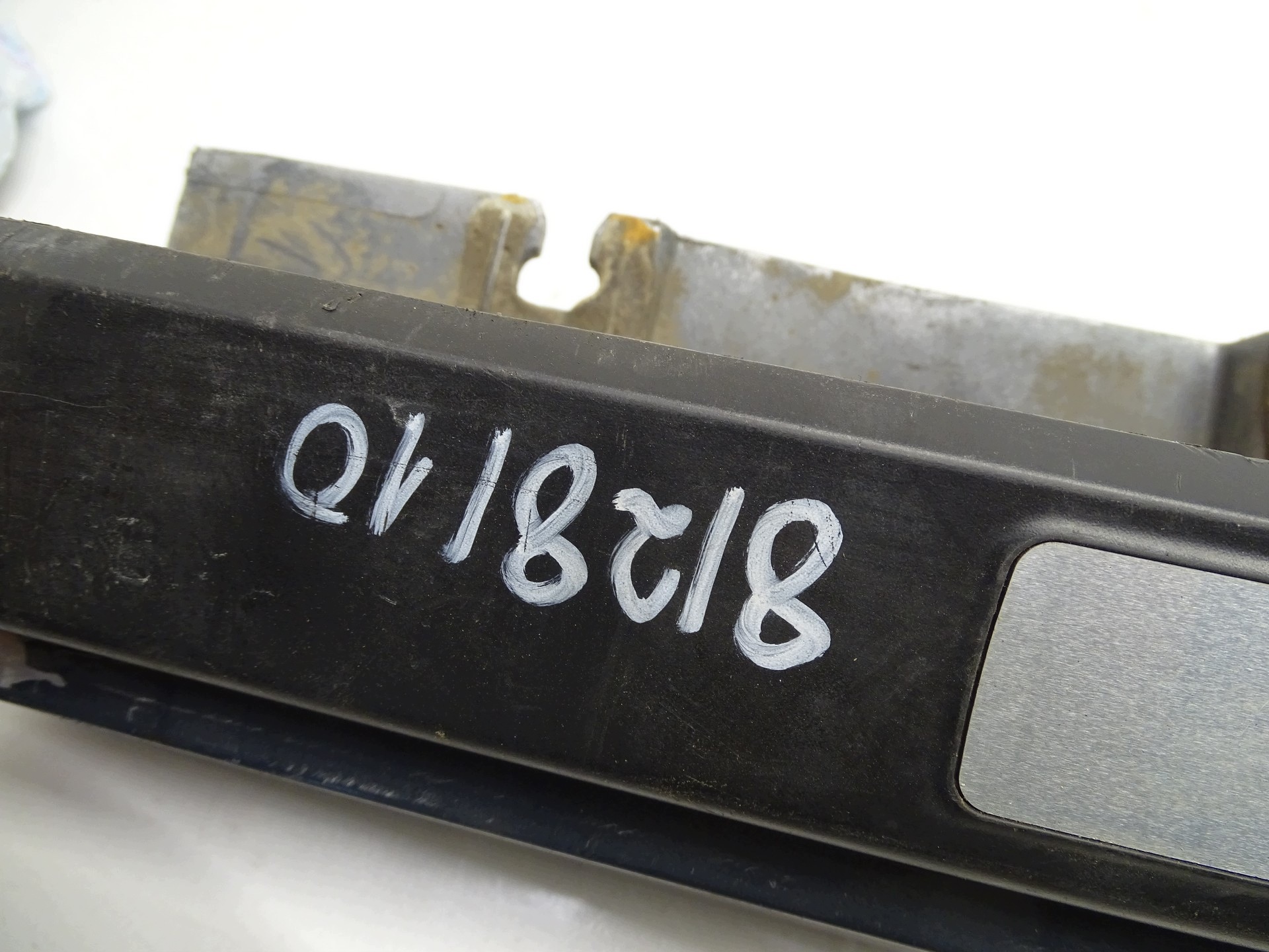 moulding threshold cap left AUDI A3 S3 8P 8P3853859