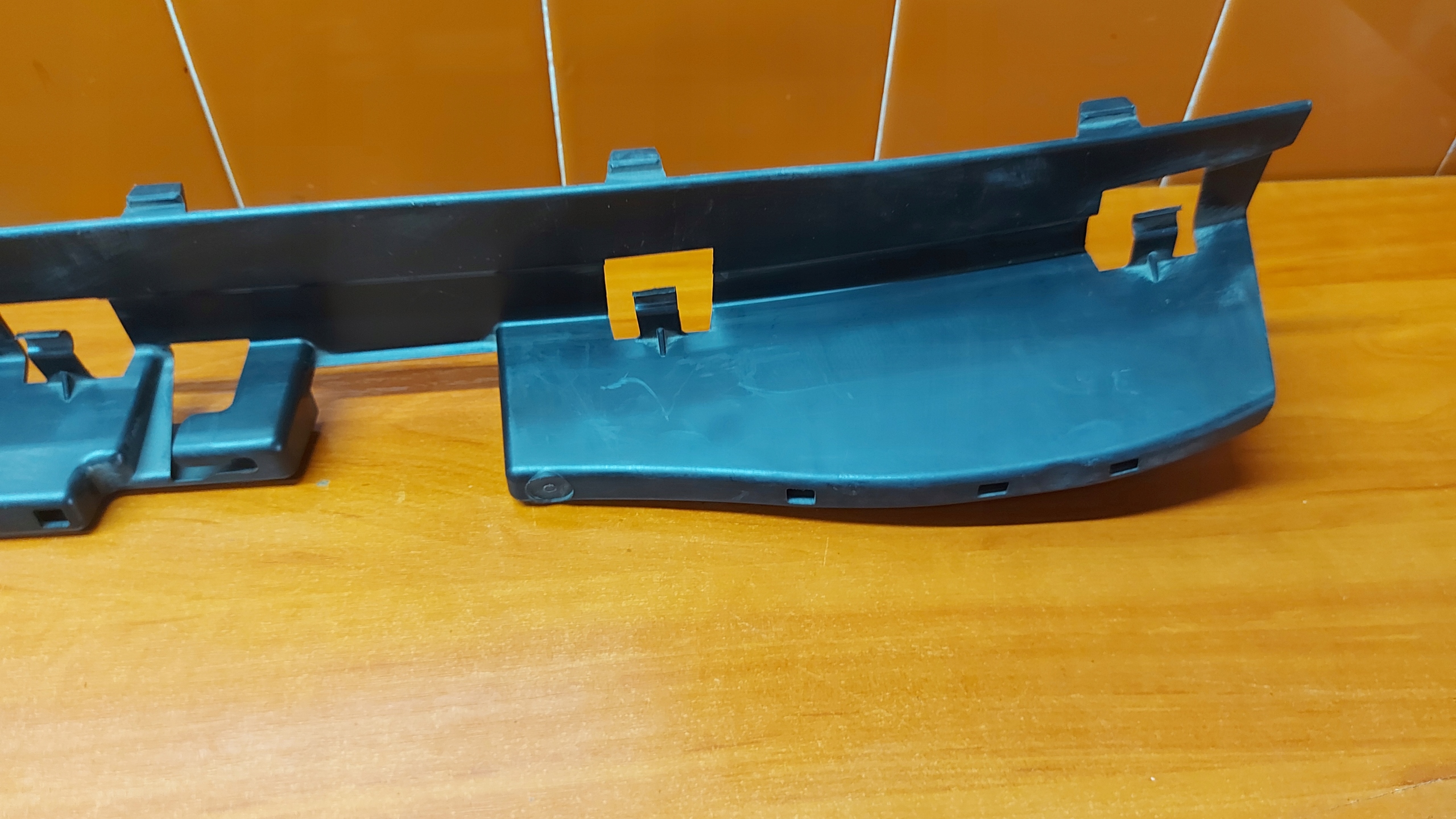 bumper bracket central rear part rear VOLVO XC60 and 08-13