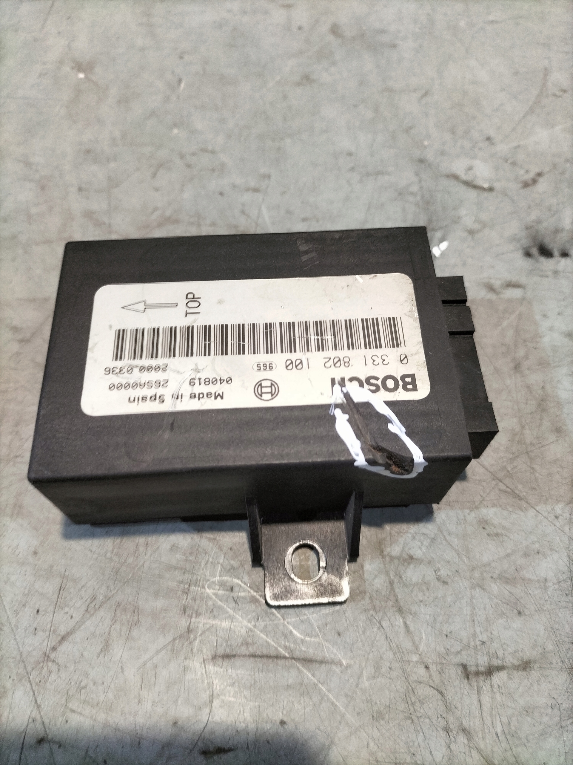 relay, amplifier rozruchowy Bosch 0 331 802 100