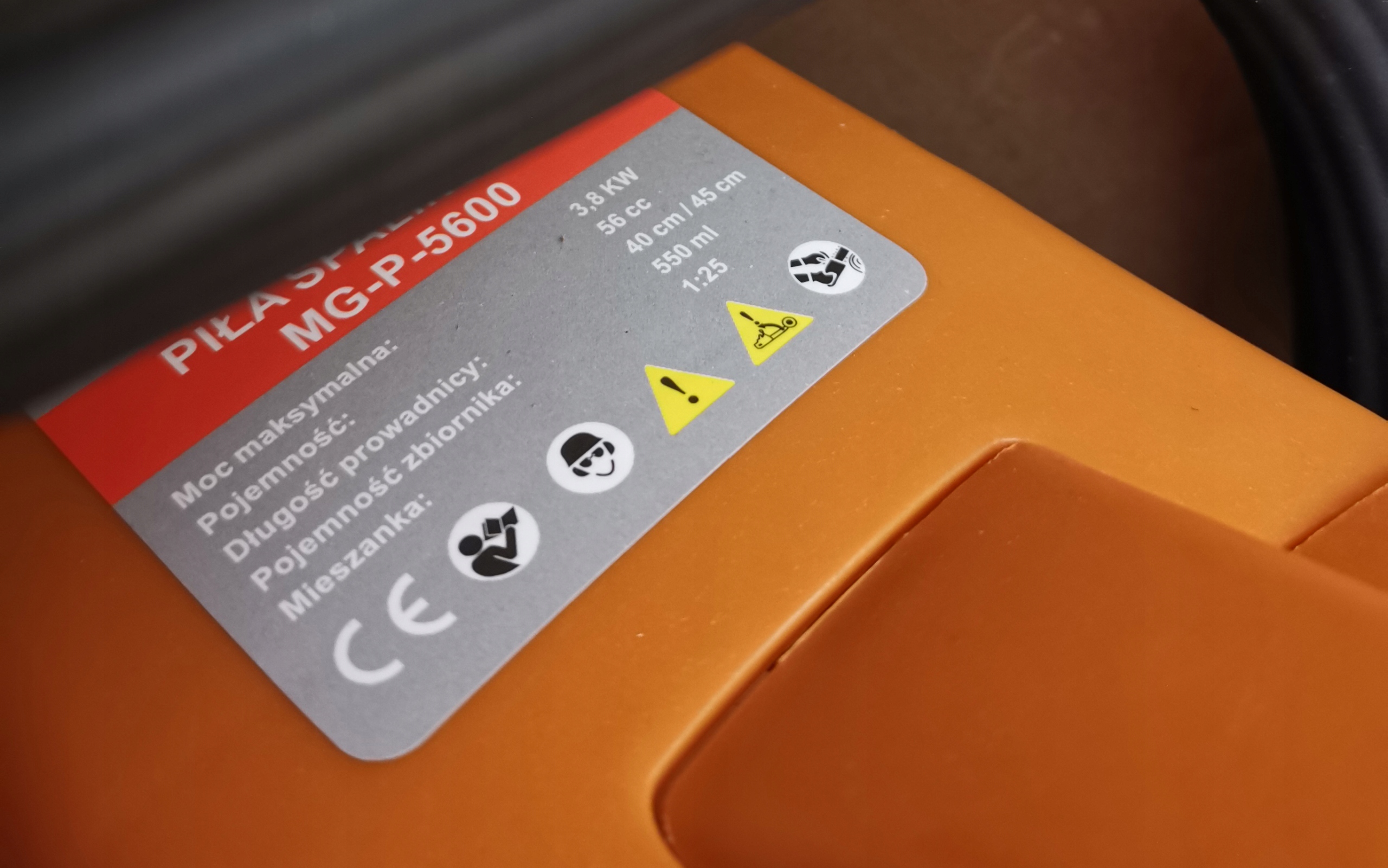 PIŁA SPALINOWA PILARKA ŁAŃCUCHOWA DO DRZEWA 5.2KM + SIEKIERA + OLEJ XXL Zbiornik oleju 270 ml