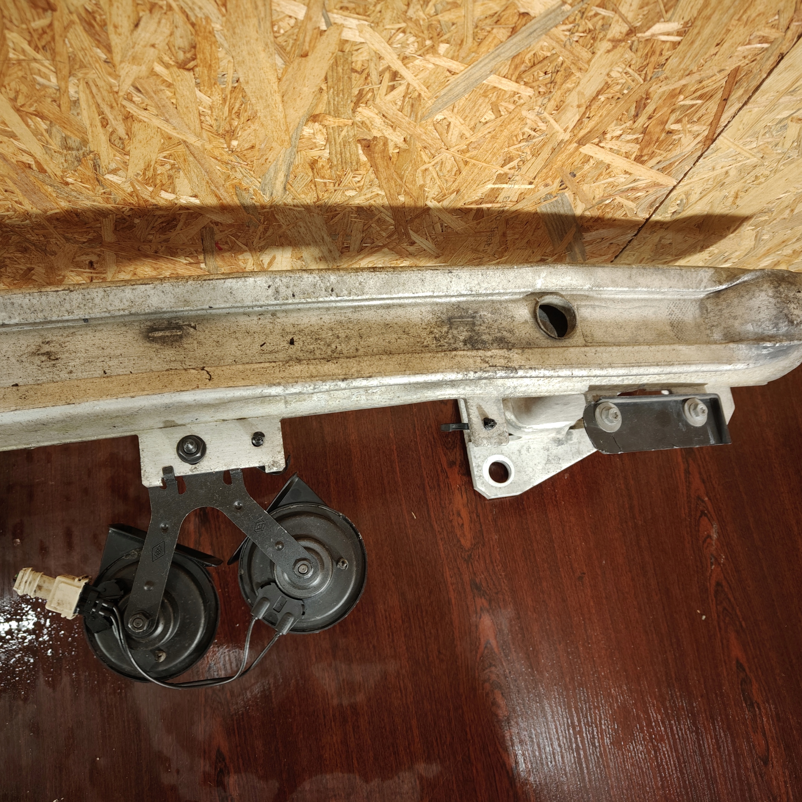 sider below front bumper front RENAULT SCENIC III