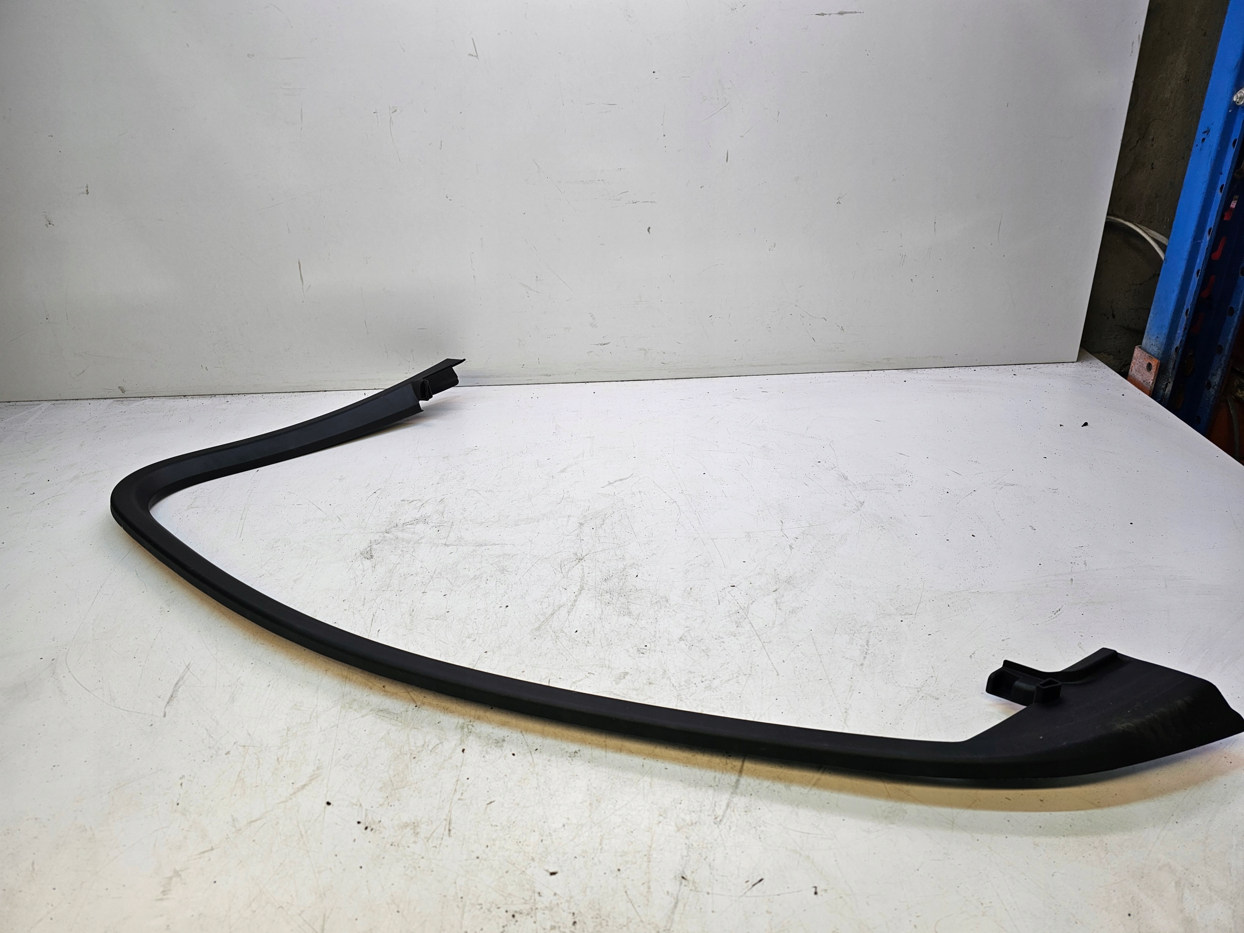 frame cover door right front AUDI A3 8V sedan 8V5867610