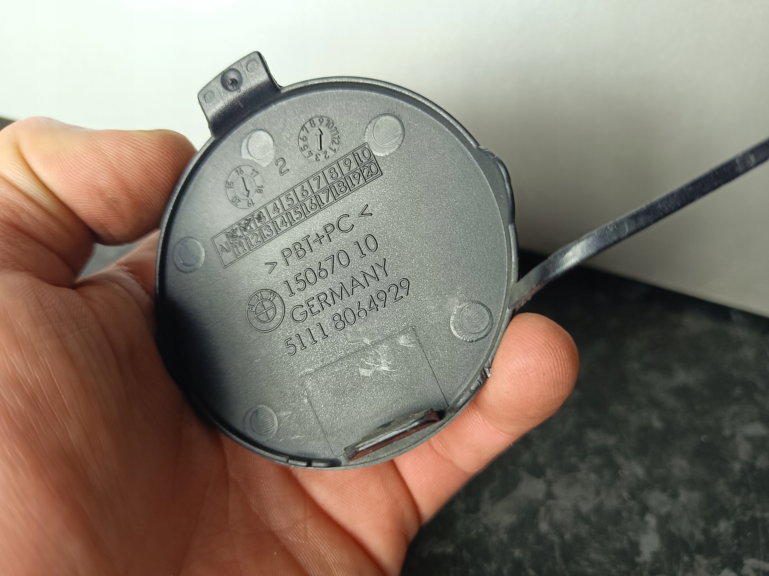 Abschleppöse der Stoßstange vorne BMW G30 G31 8064929
