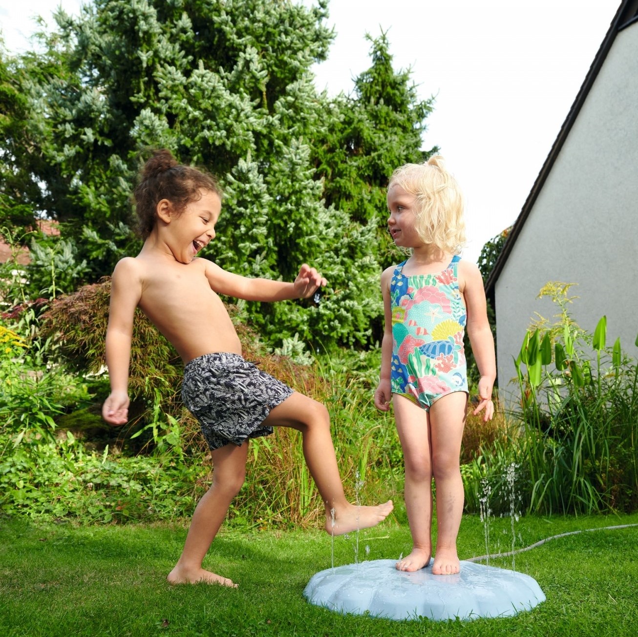 ZRASZACZ ZABAWKA KĄPIELI PRYSZNIC SPLASH WODNY MORSKI FONTANNA MUSZELKA BIG Kod producenta 56769