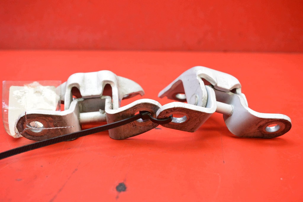 hinge hinges door right front TOYOTA COROLLA E21 18-25