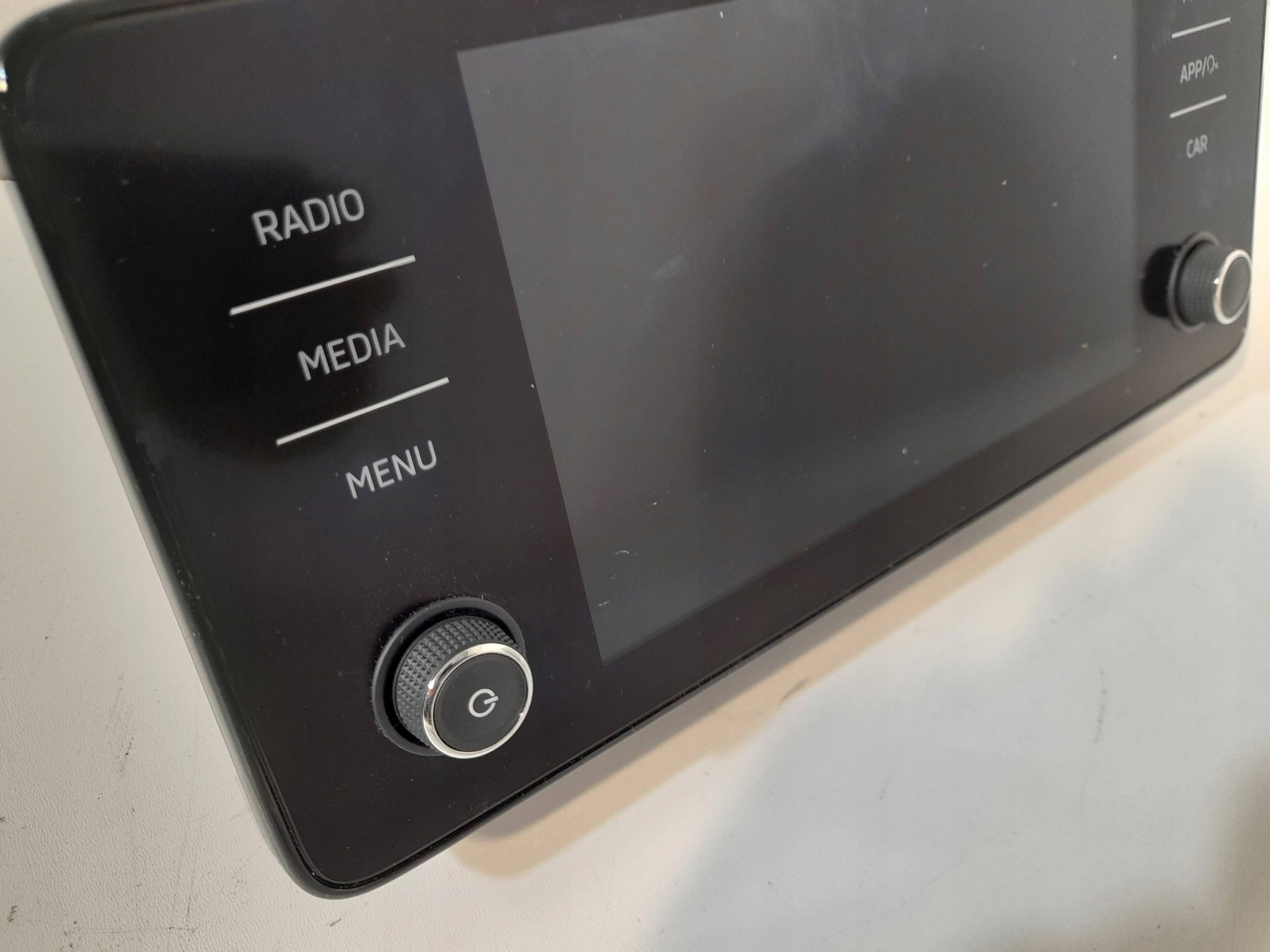 Skoda Kamiq display radio CD/DVD/GPS 654035869D (MT41)
