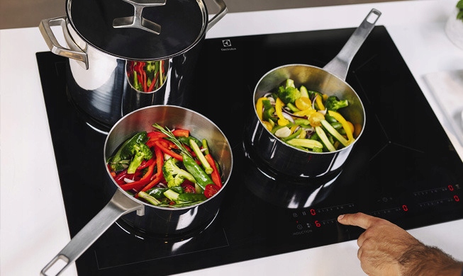 Płyta indukcyjna ELECTROLUX EIS62449W Marka Electrolux