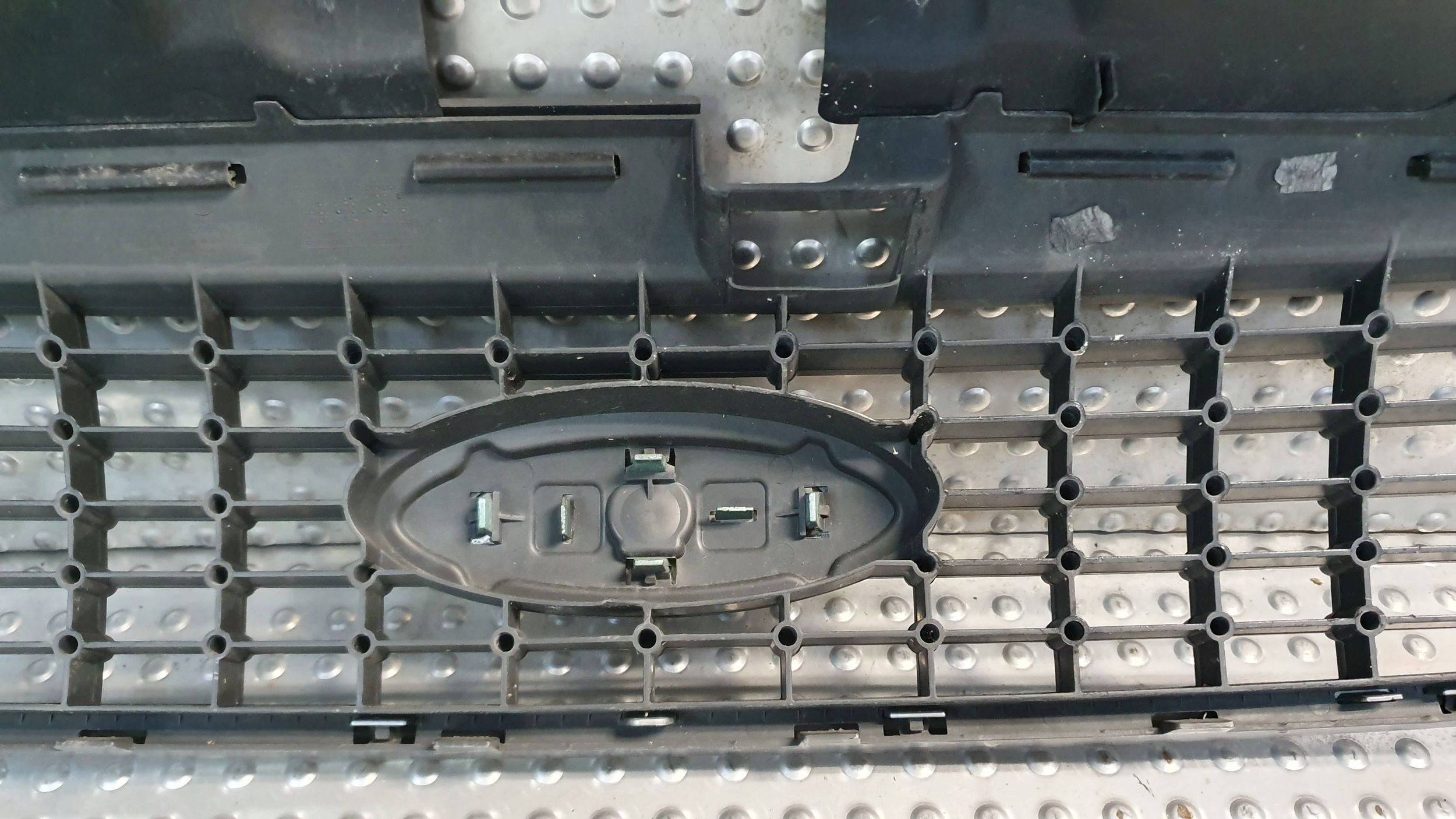 Grill Grill FORD MONDEO MK4 IV 7S71-8200-D 07