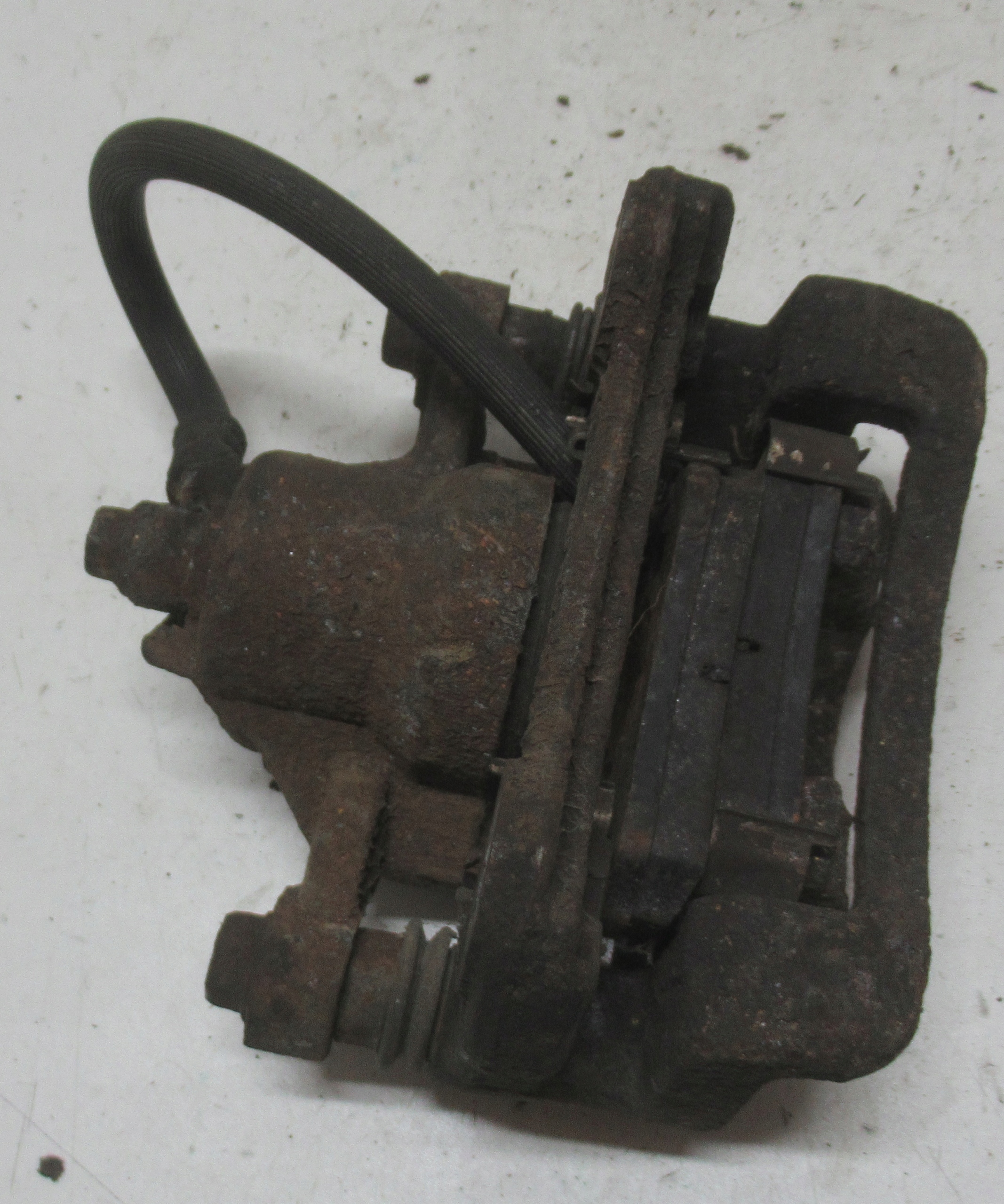 HYUNDAI I30 1.6 CRDI 11R caliper brake right rear part