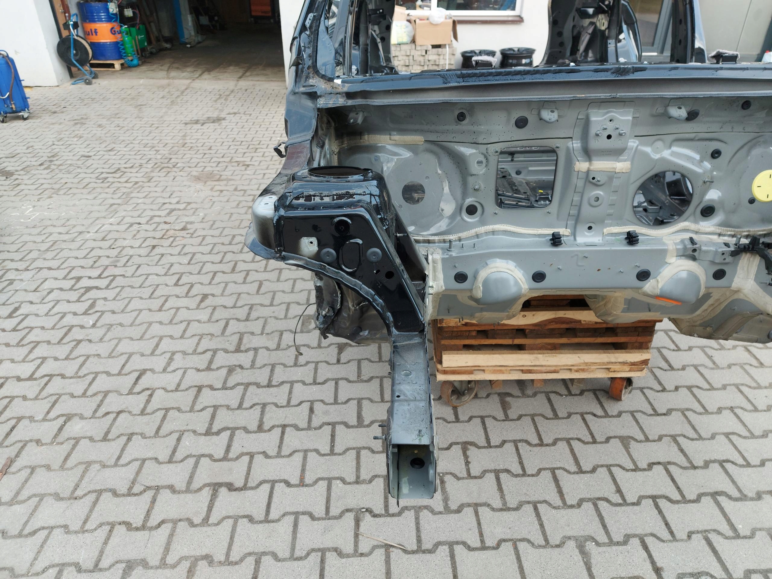 BMW iX1 X1 U11 quarter right front