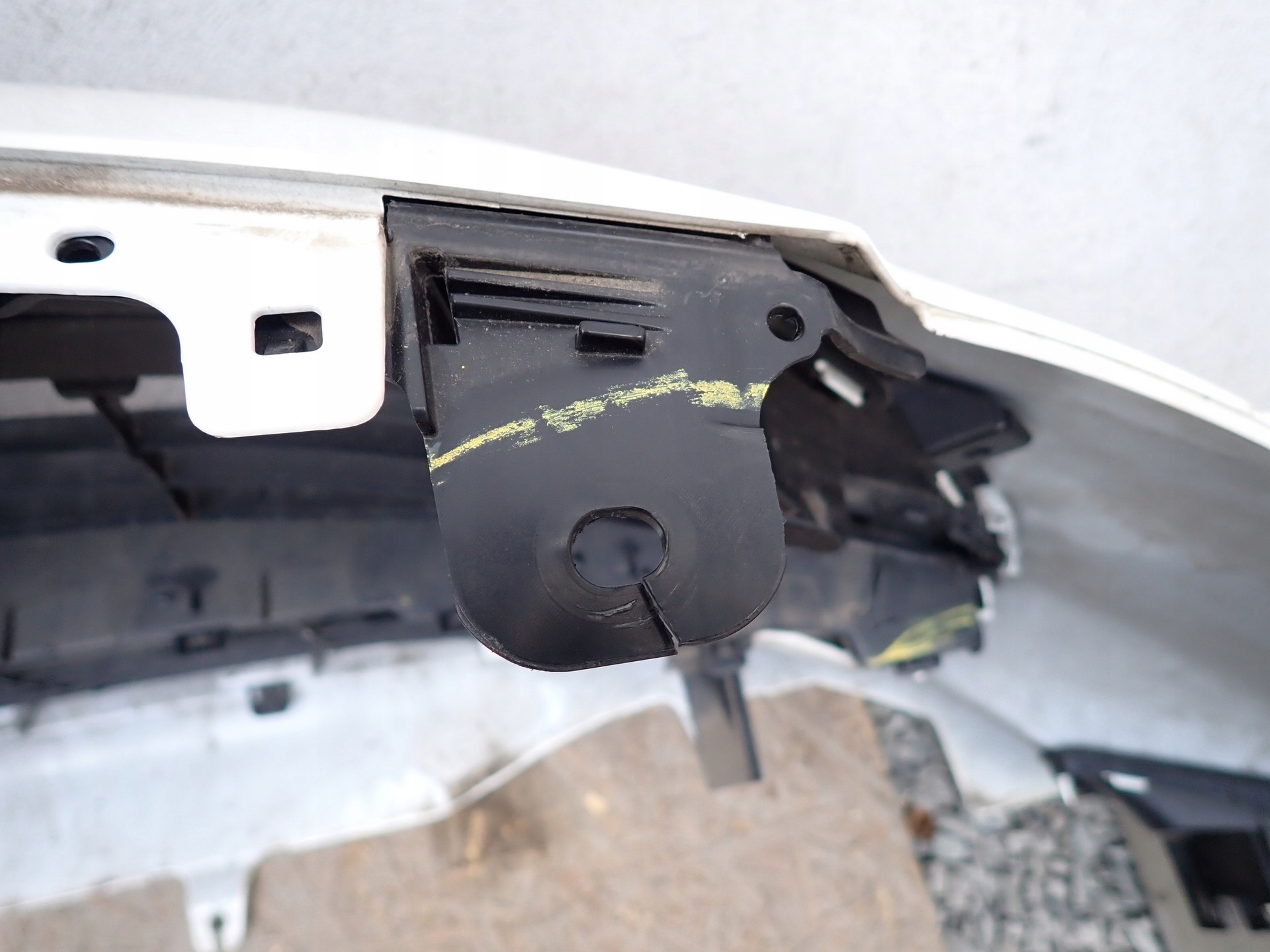 bumper front front TOYOTA YARIS 4 IV P21 2020
