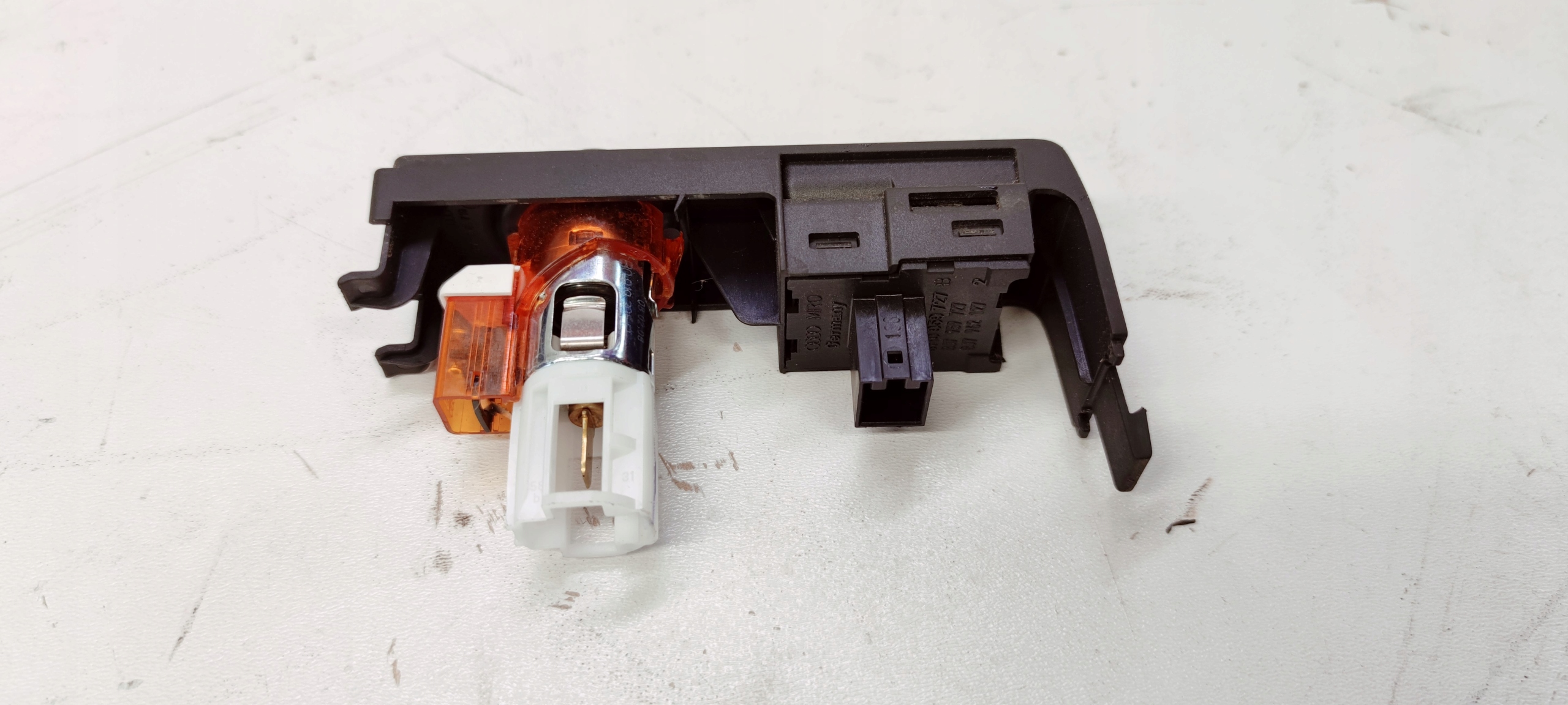 switch roofs ZAPALNICZKA AUDI A3 8P 8P7919719